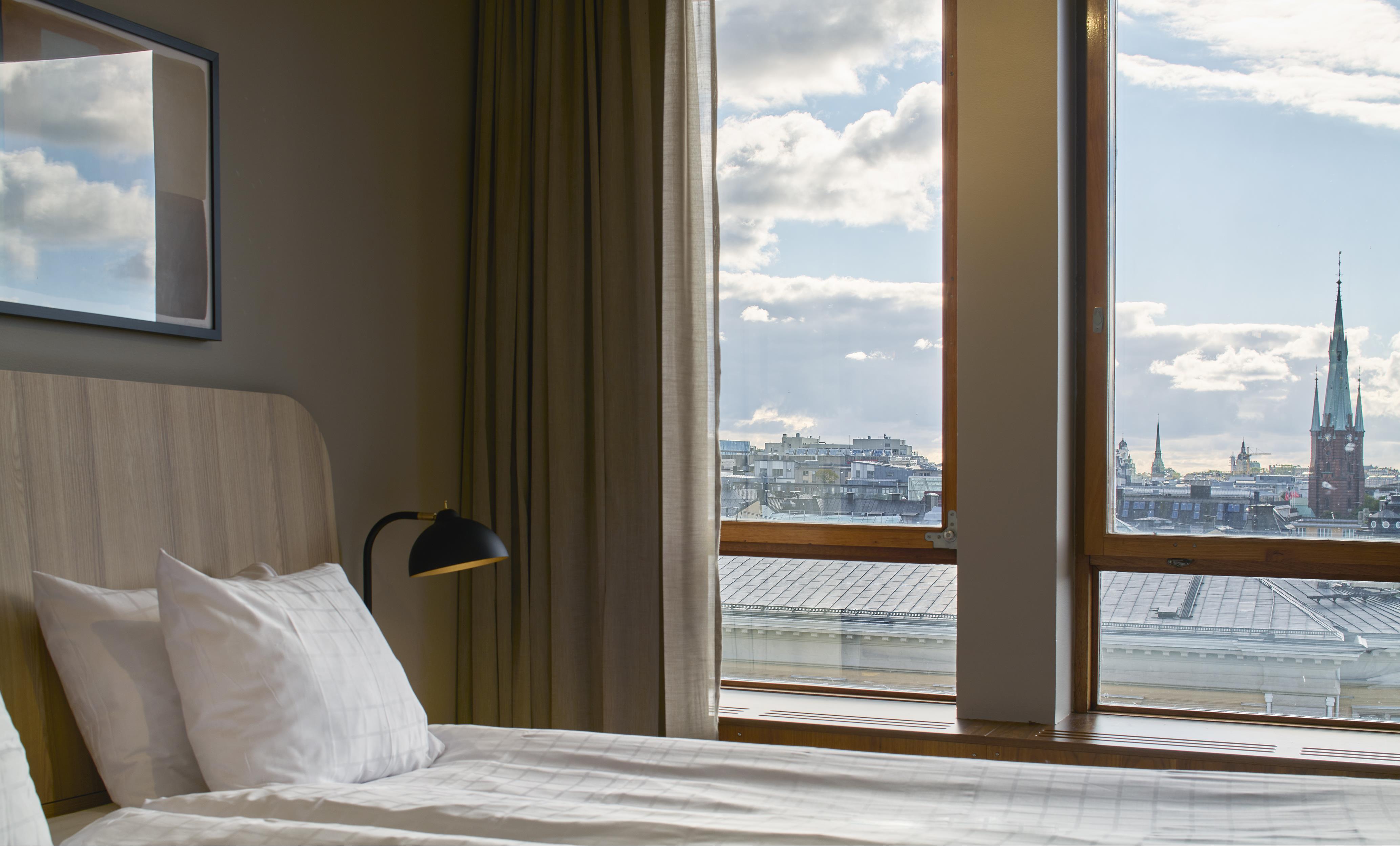 Double Superior King Bed