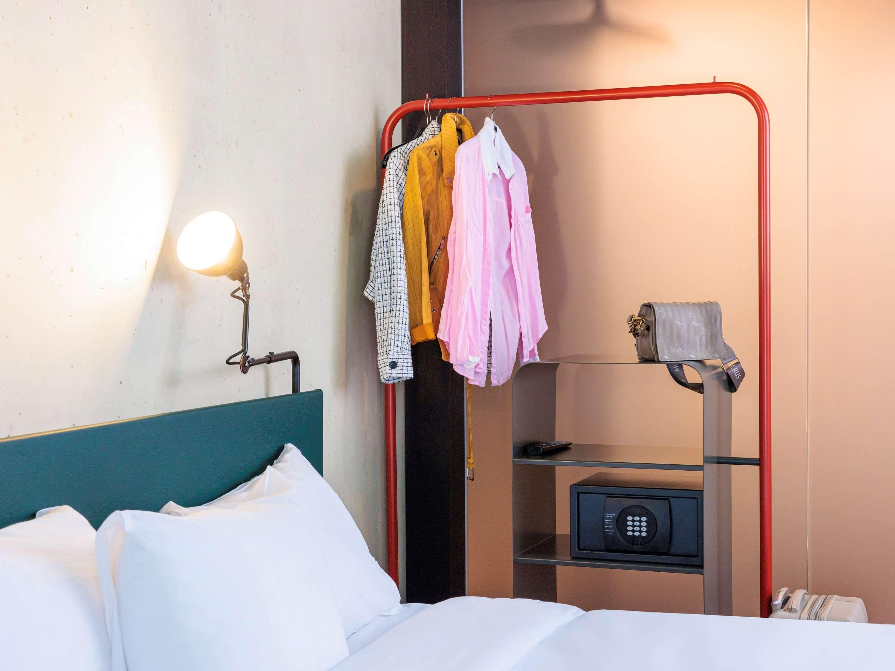 Double Superior Queen Bed