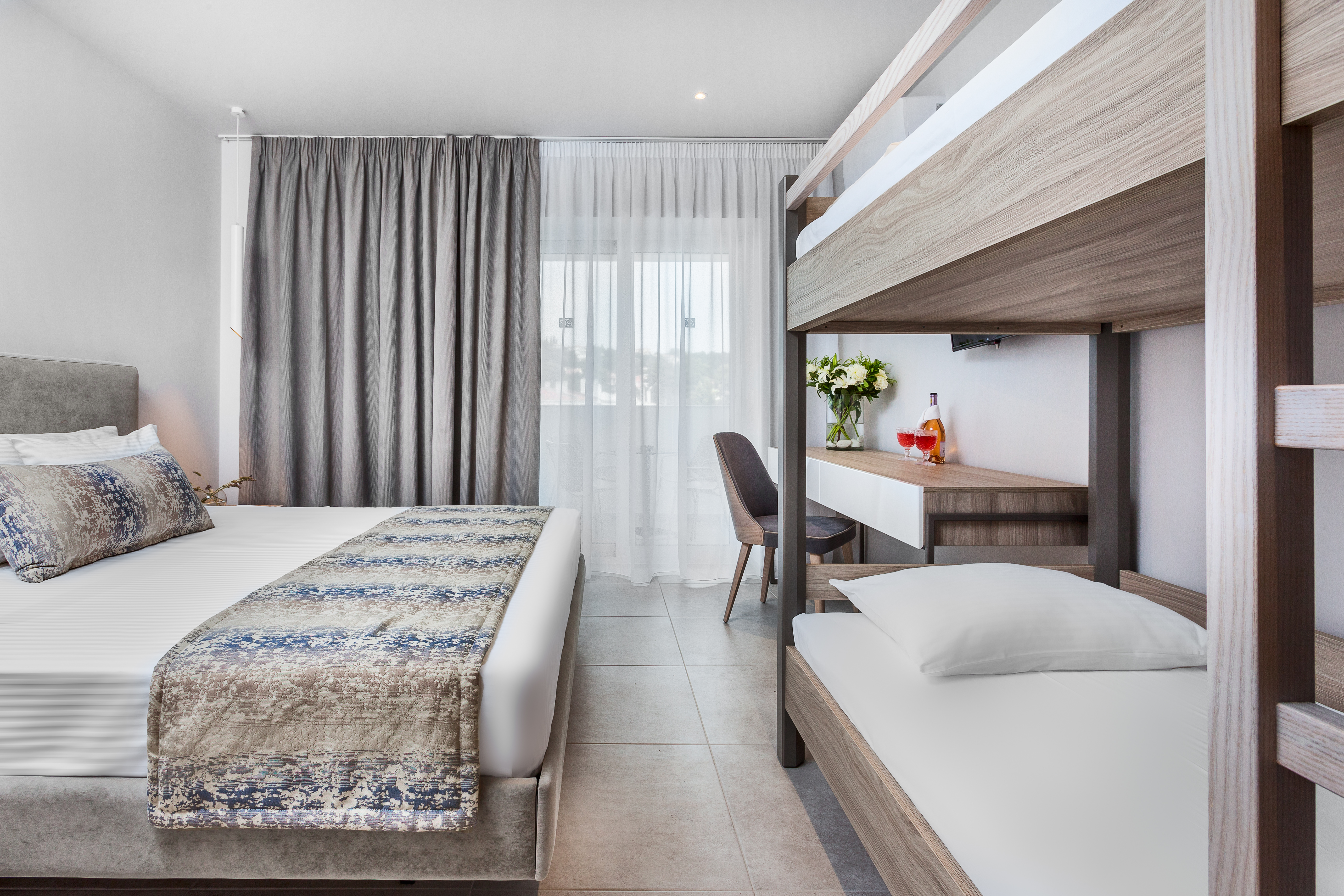 Family Room Executive