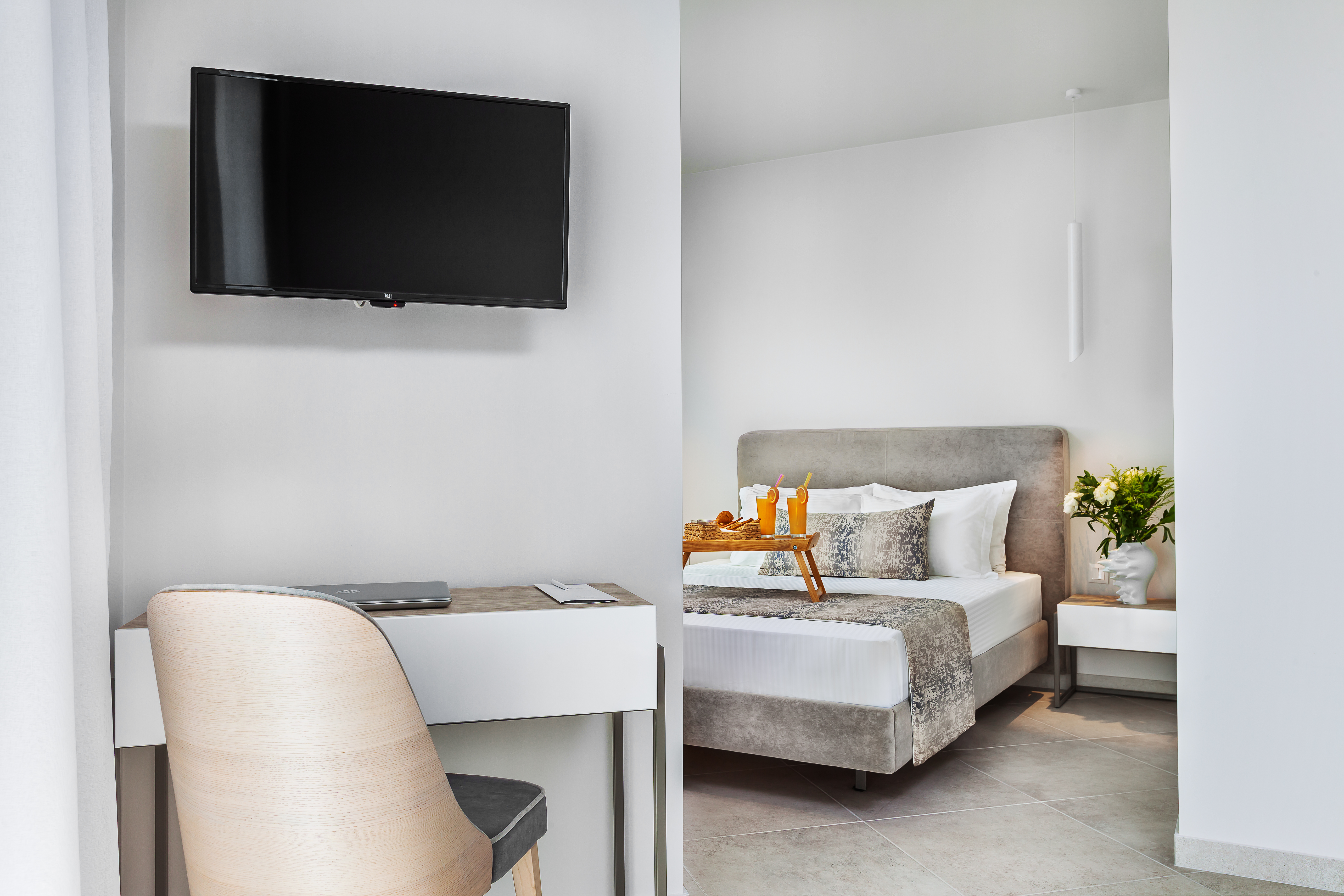 Family Room Executive