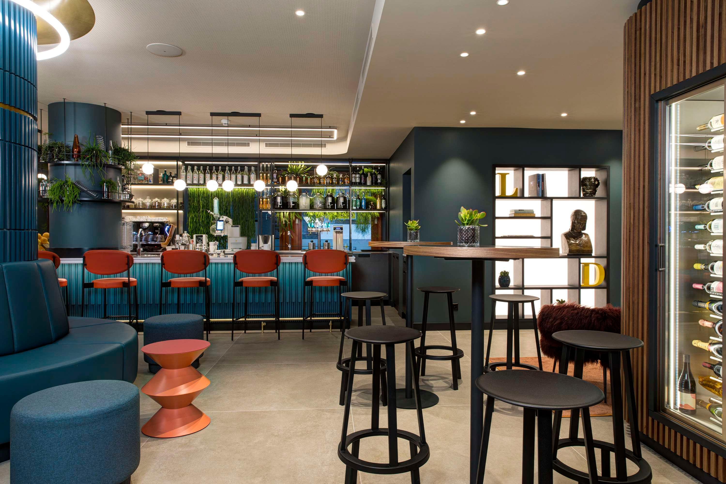 Bar