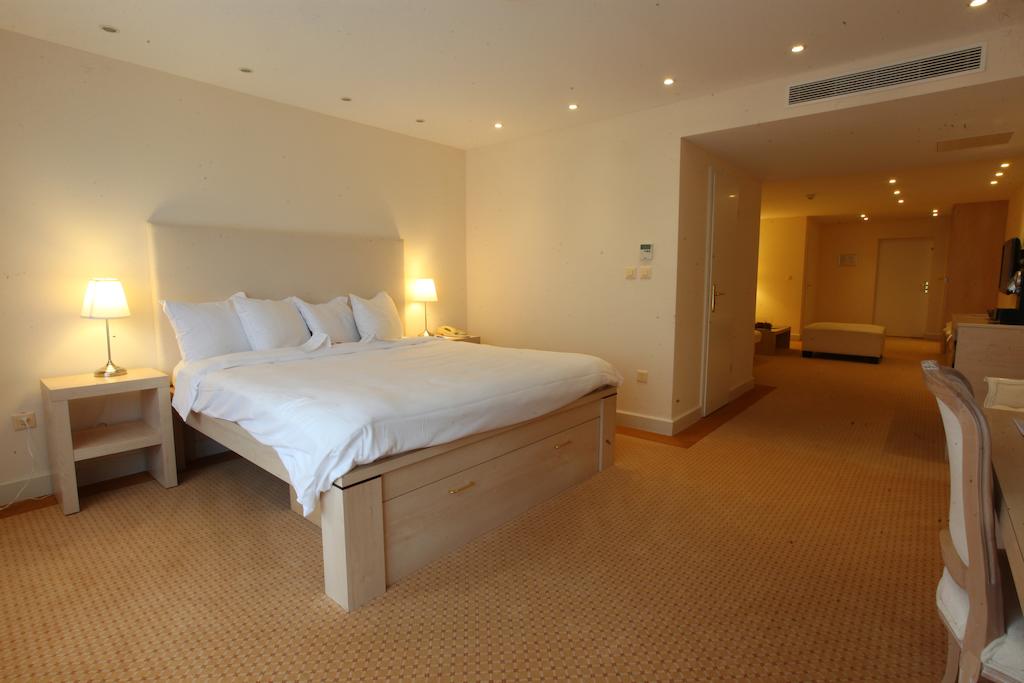 Junior Suite Lake View