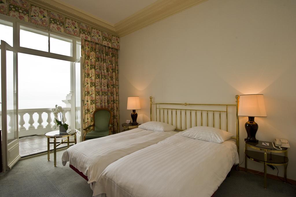 Double Single Lake View