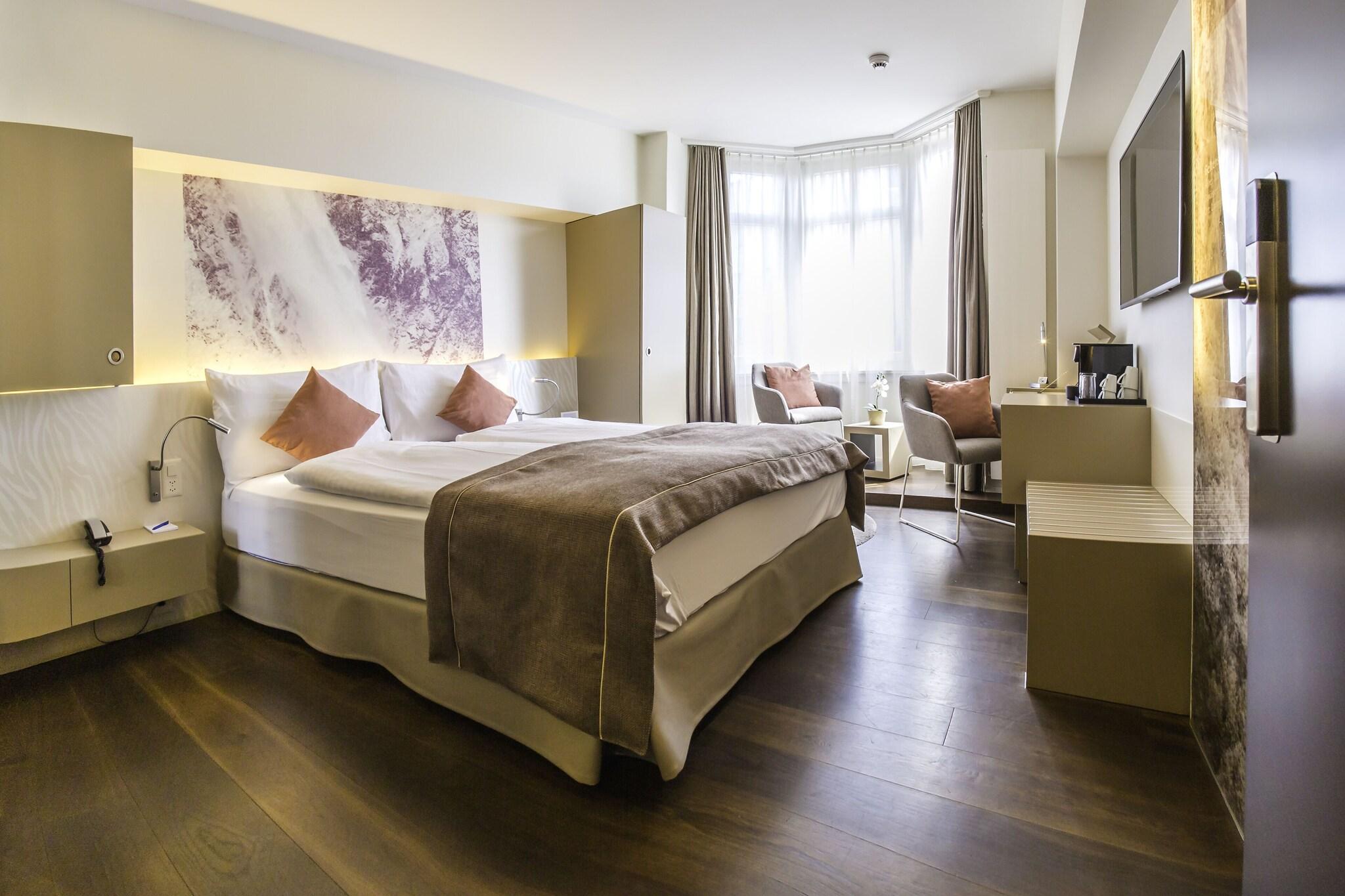 Family Room Two Queen Beds