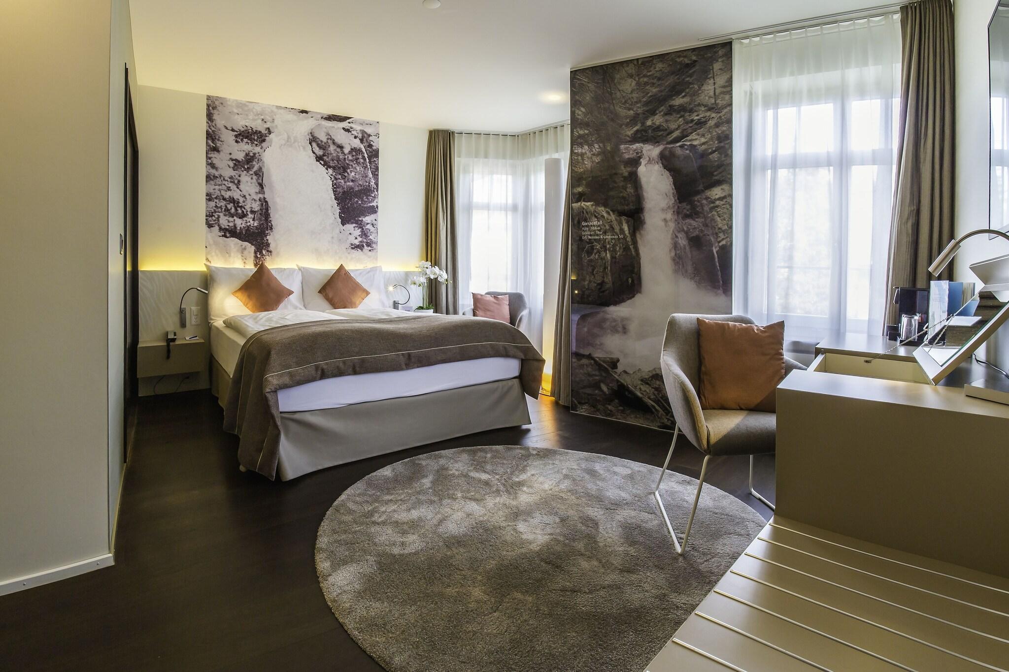 Double Queen Size Bed