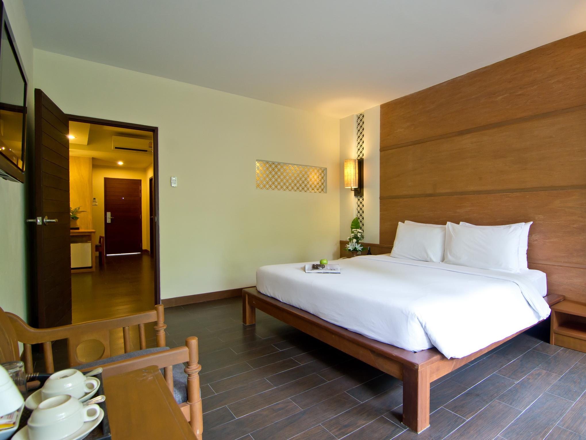 Double Deluxe with Jacuzzi