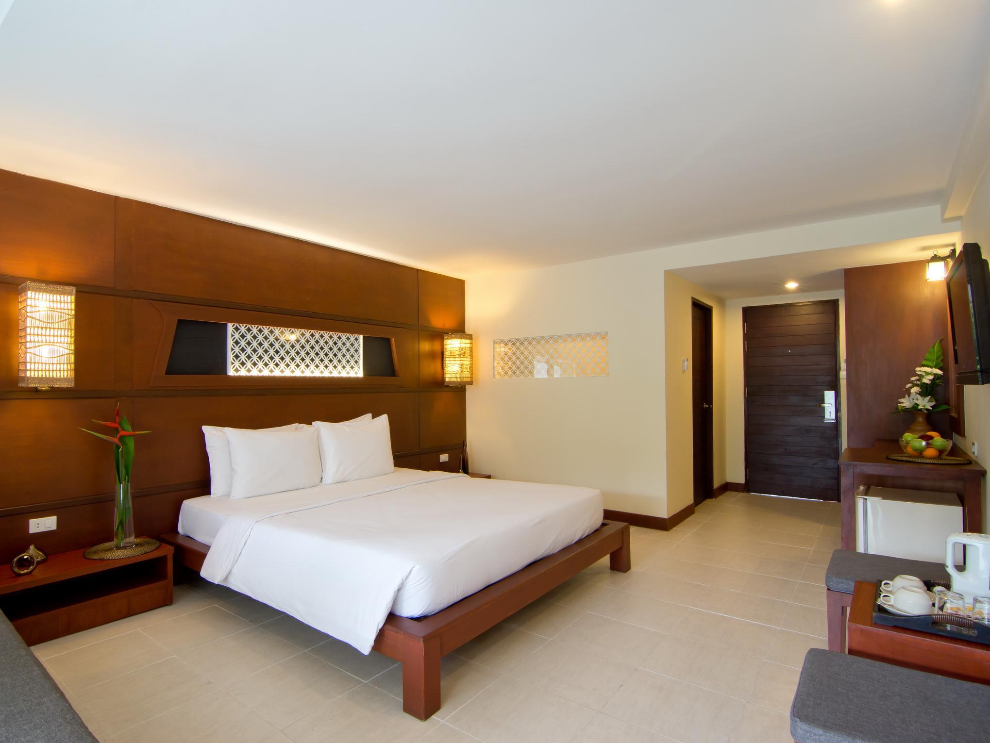 Double Deluxe with Jacuzzi