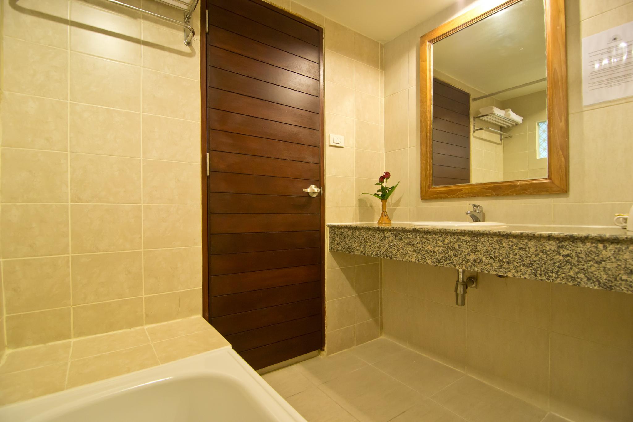 Single Deluxe with Jacuzzi