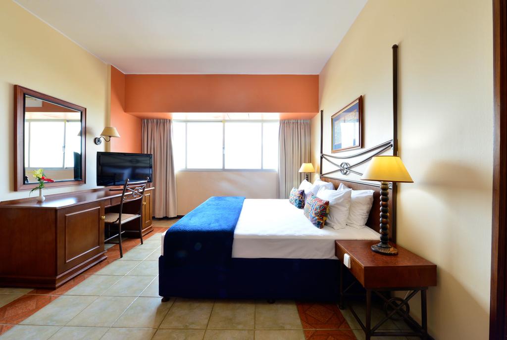 Family Room Executive