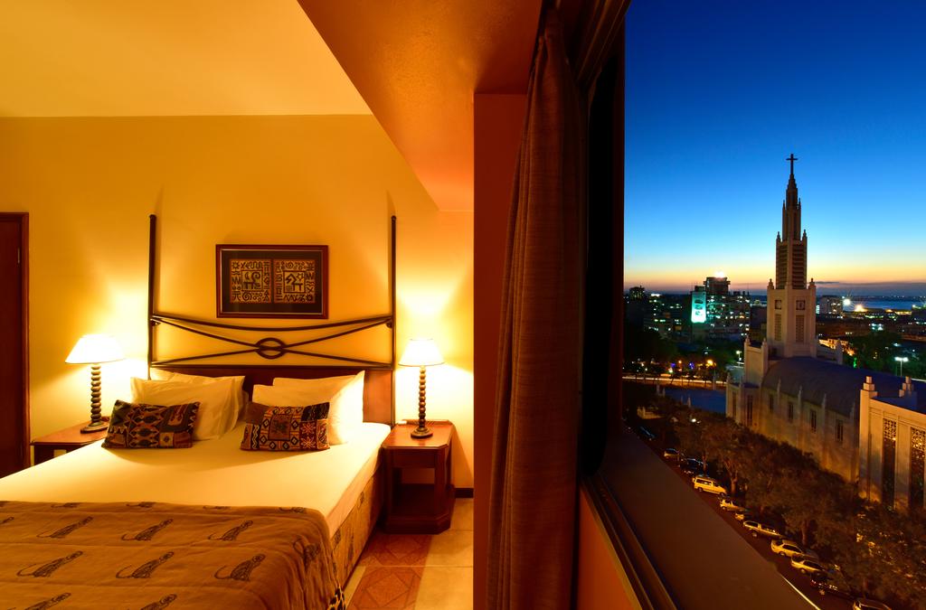 Family Room Executive