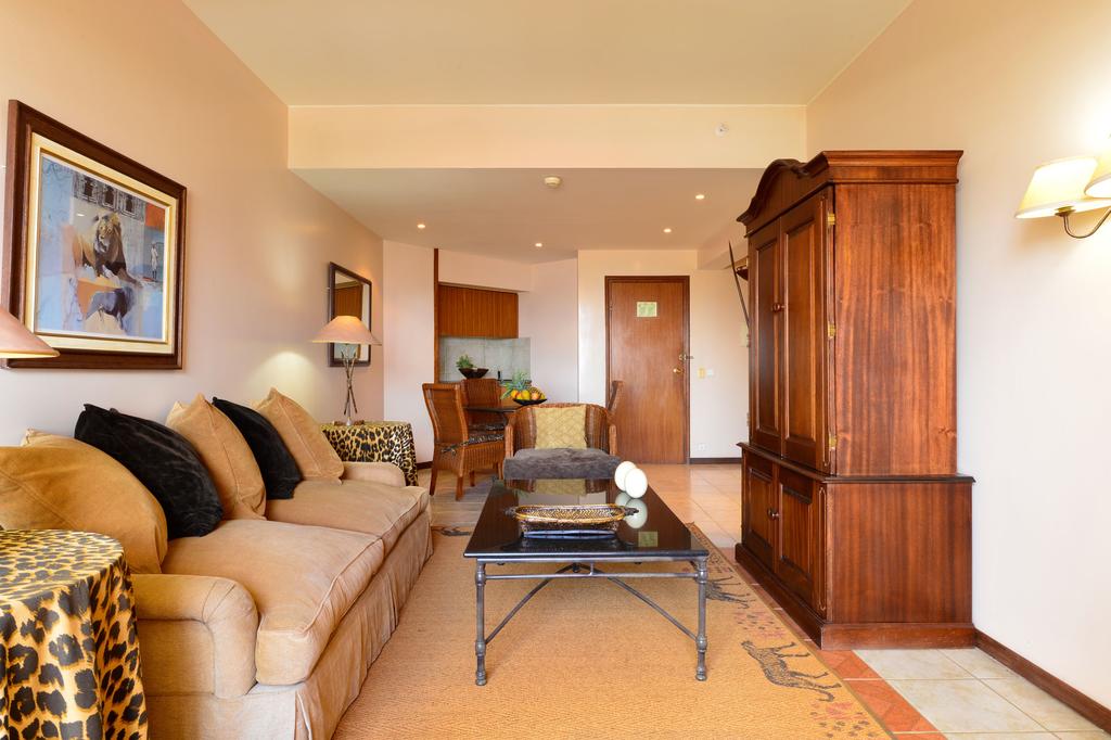 Double Single Executive