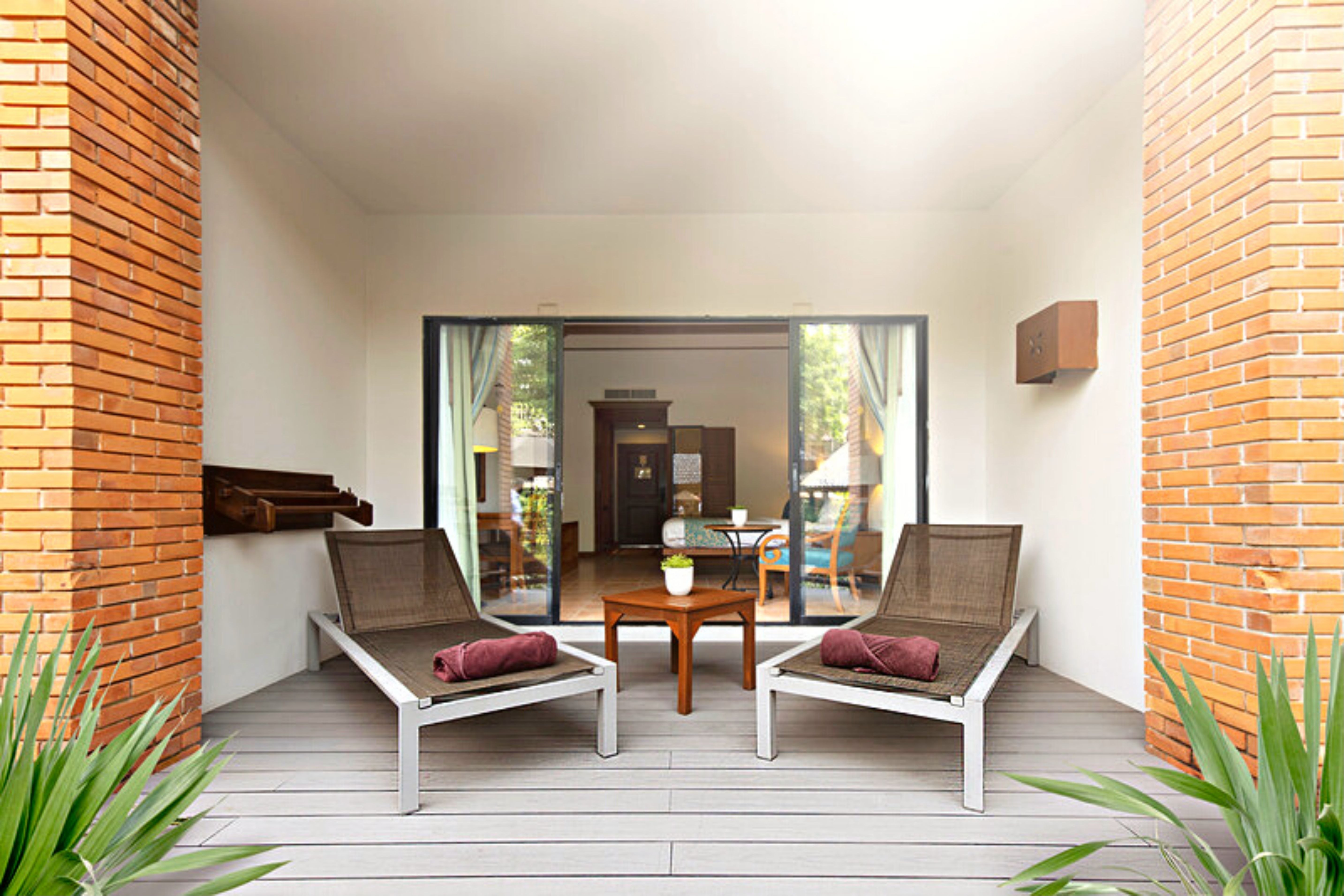 Double or Twin Deluxe with Terrace