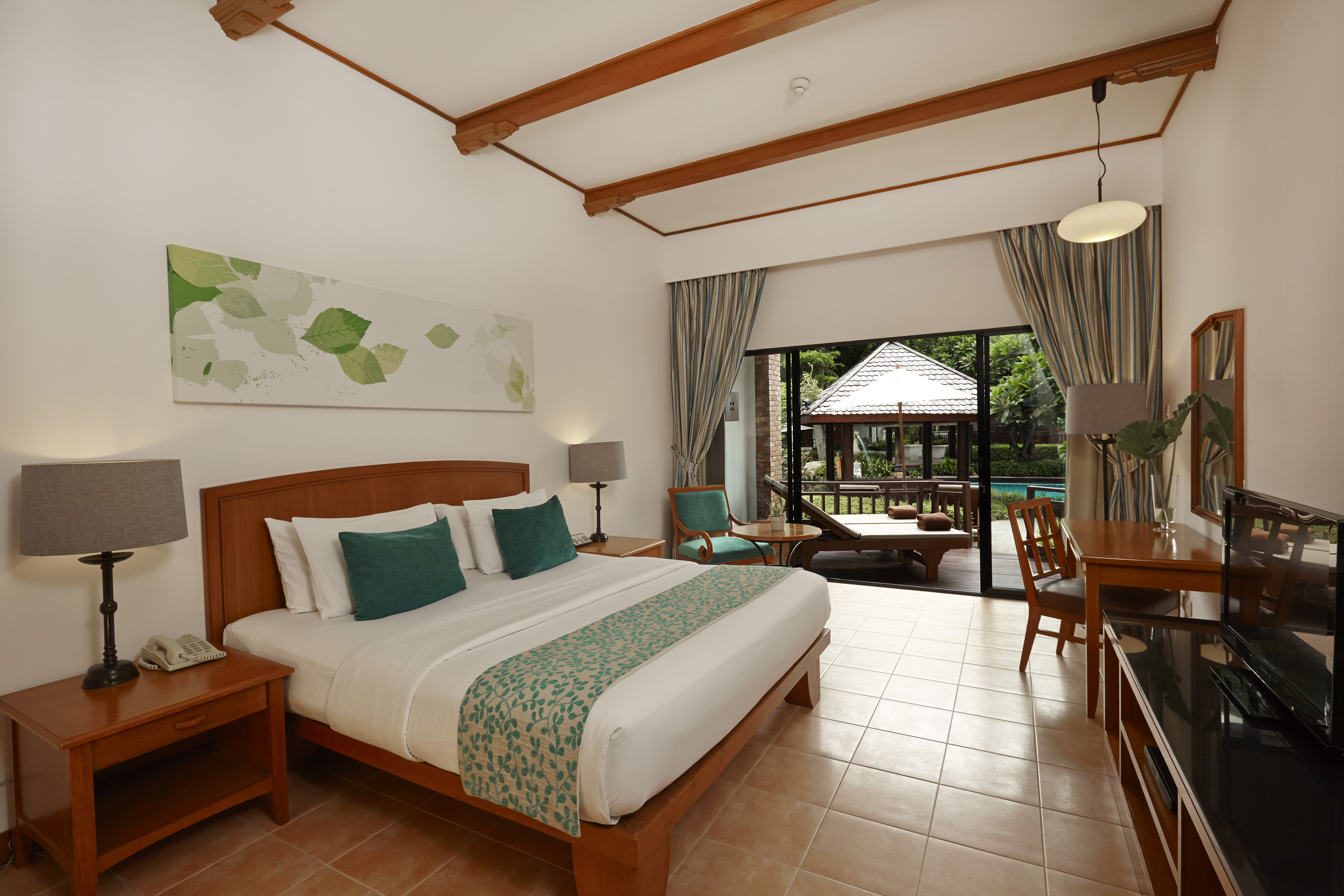 Double or Twin Deluxe with Terrace