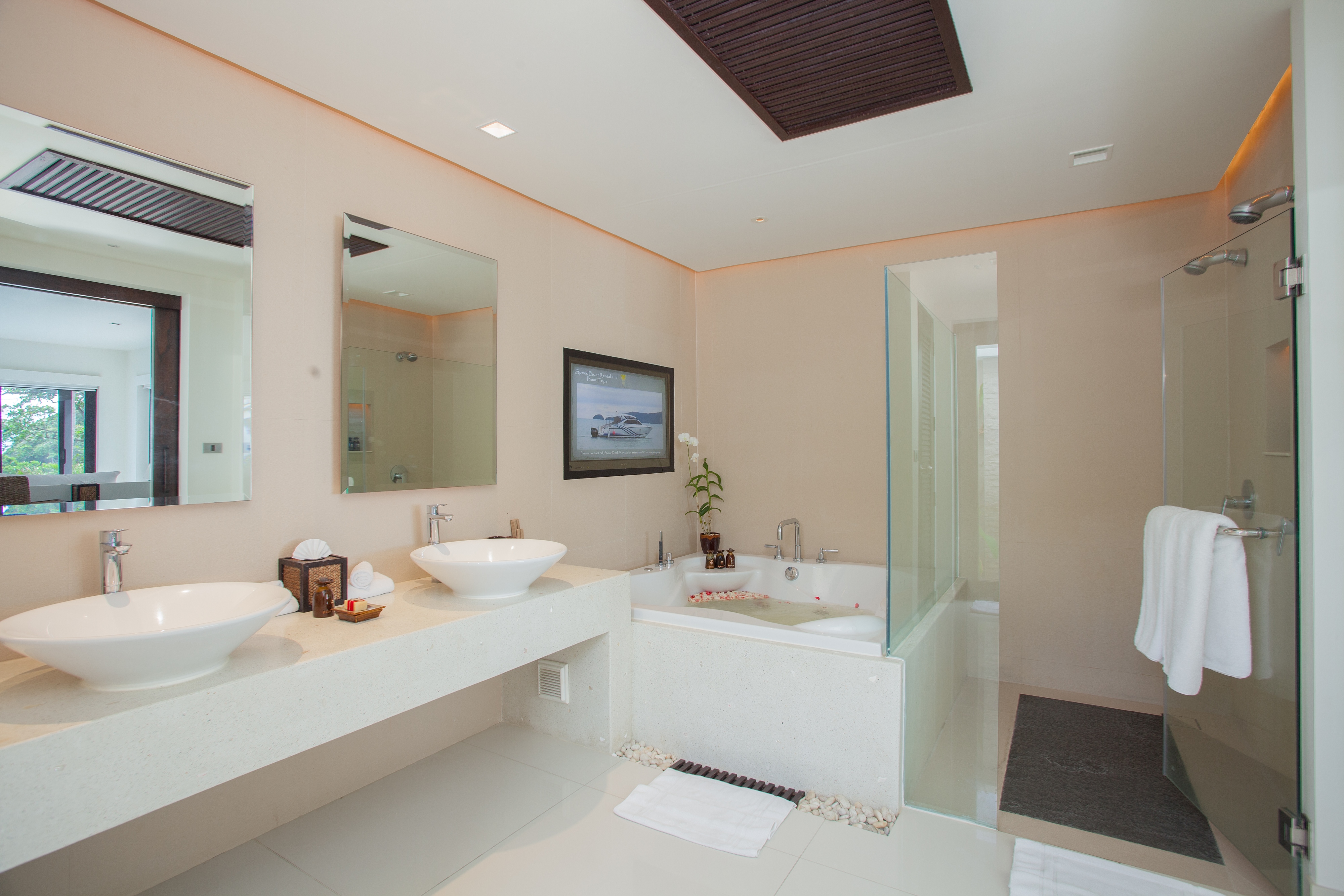 Suite Two Bedrooms with Private Pool