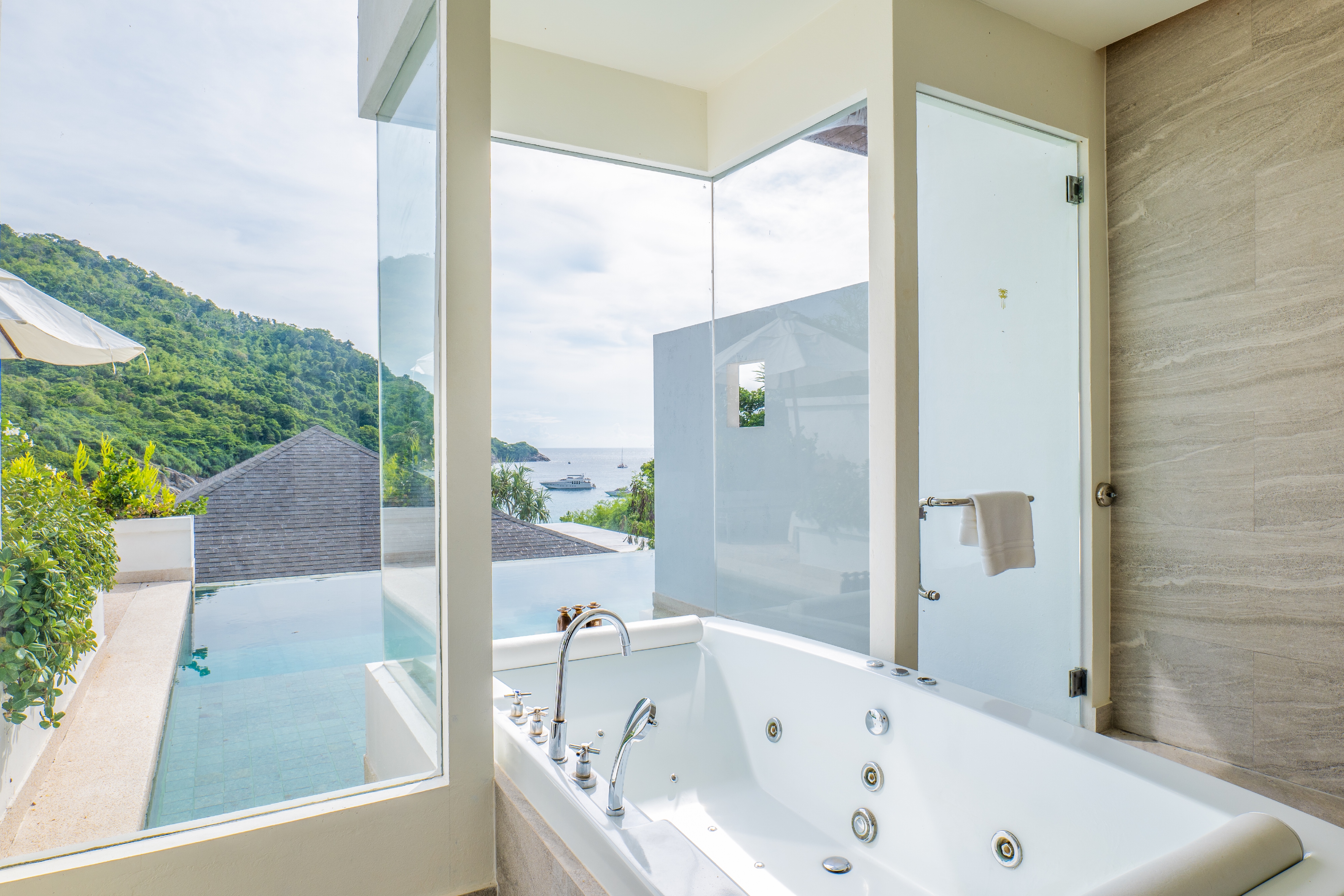 Suite with Private Pool