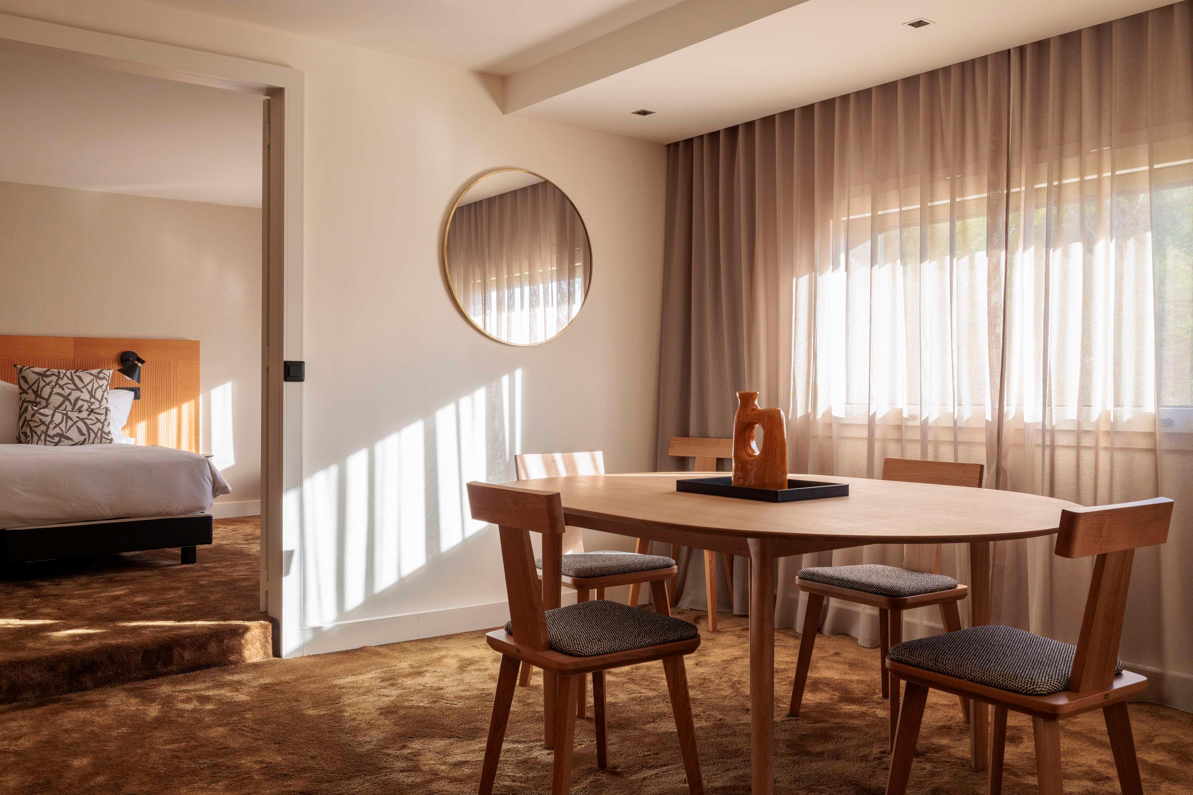 Junior Suite King Size Bed