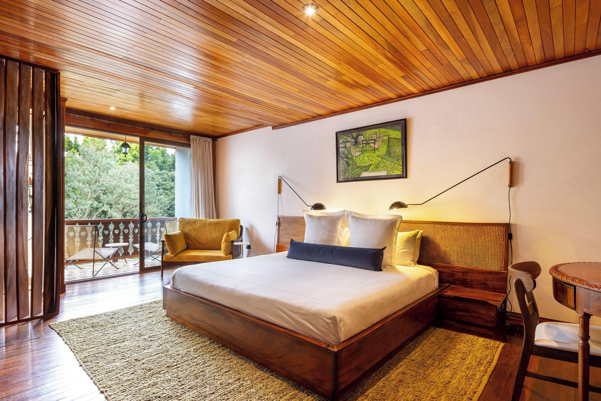 Double King Size Bed