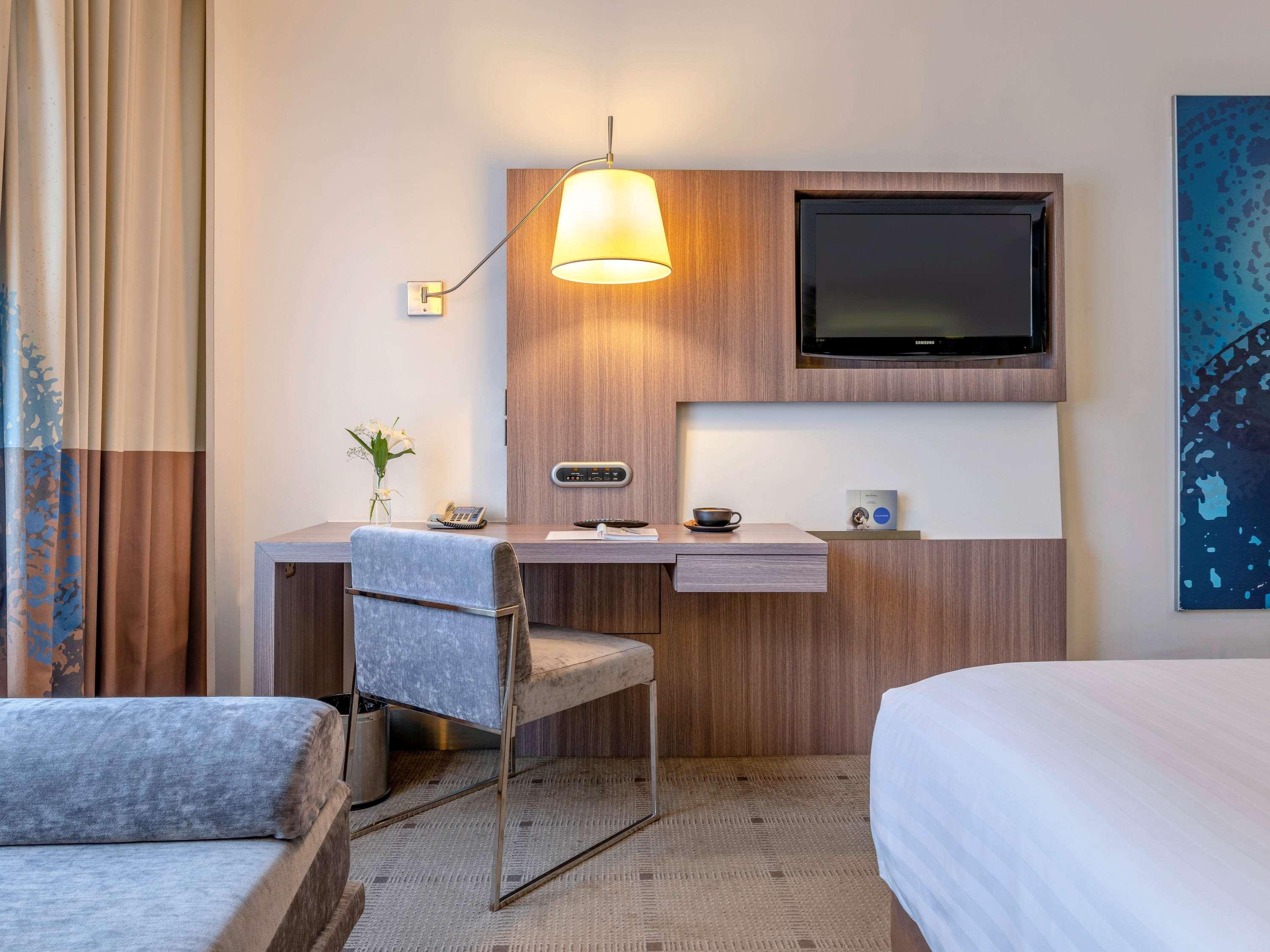 Double Premier King Bed