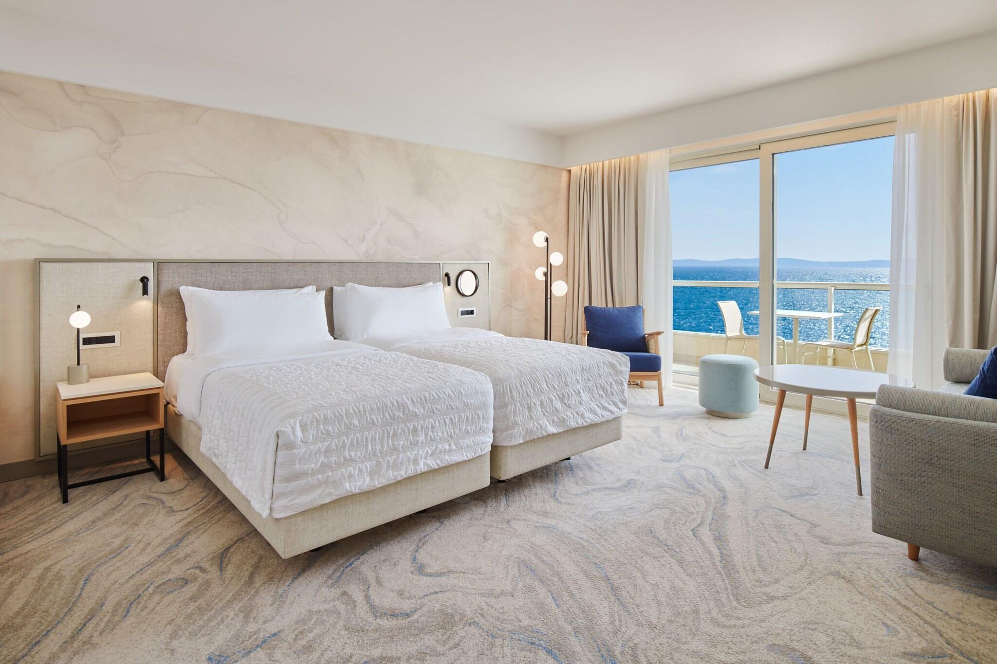 Twin Sea View with Balcony