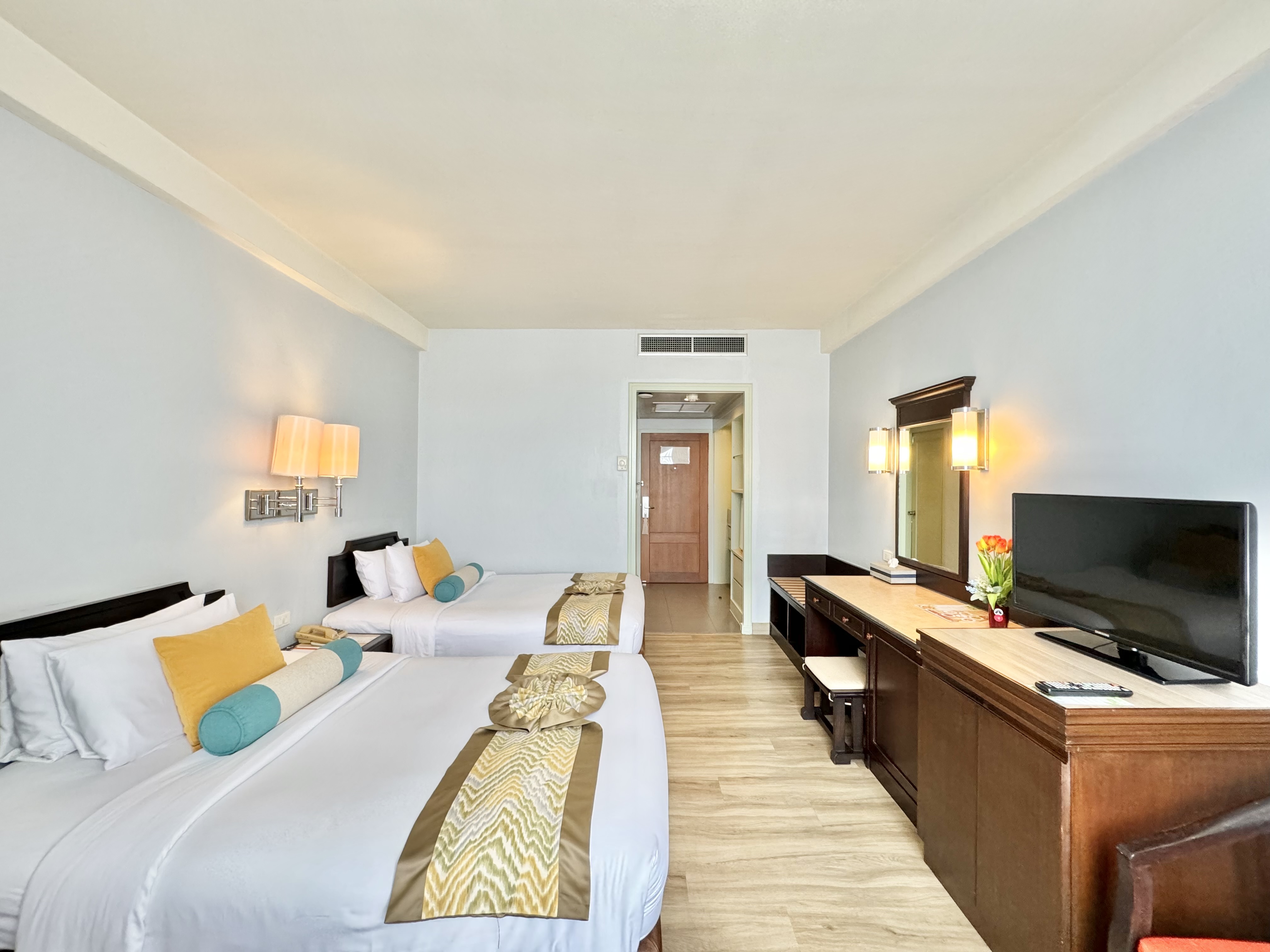 Double or Twin Deluxe