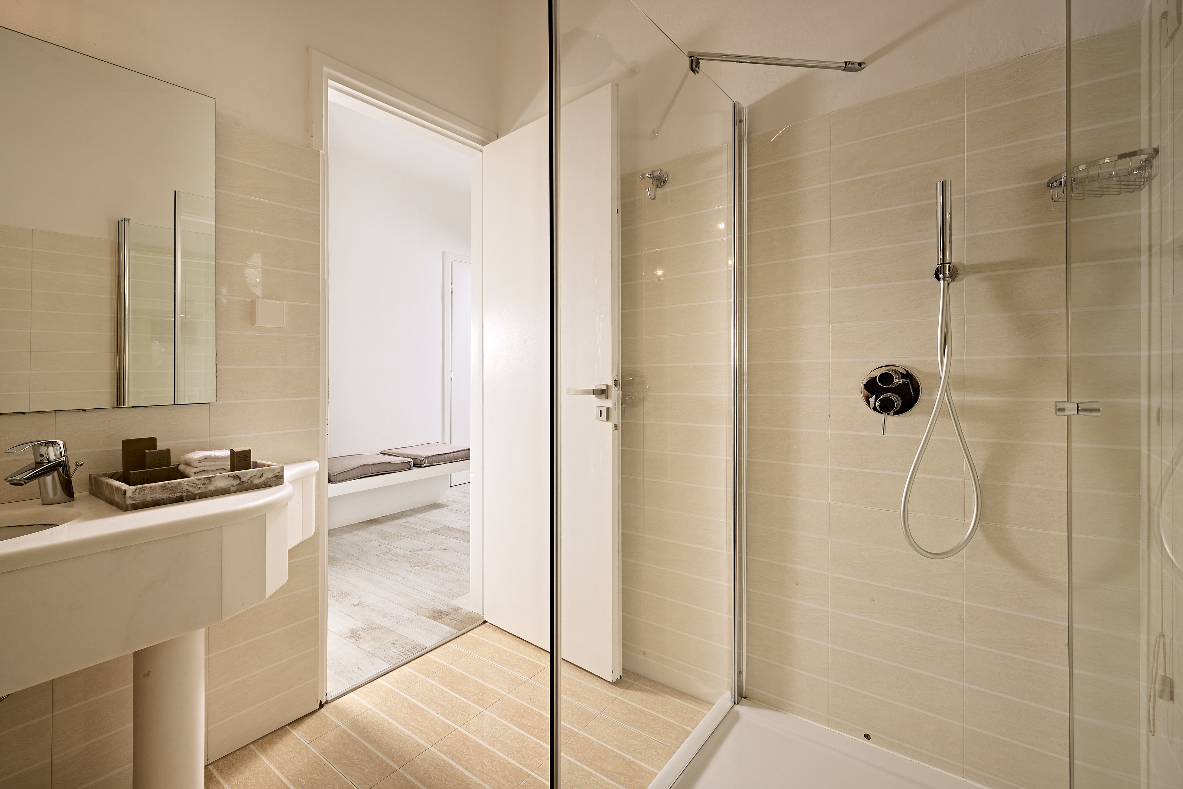 Suite Deluxe Side Sea View