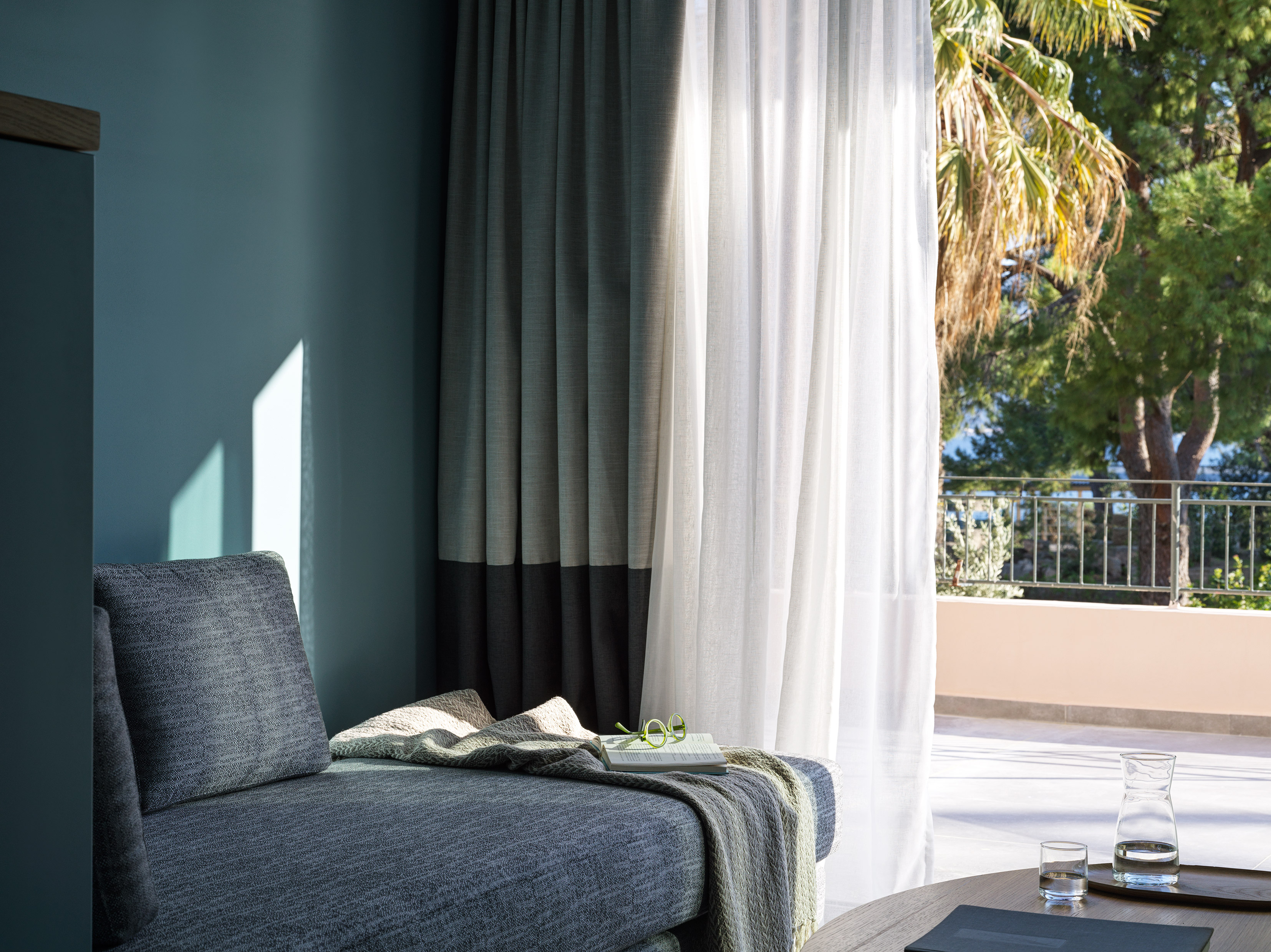 Quadruple Two Bedrooms One Bathroom