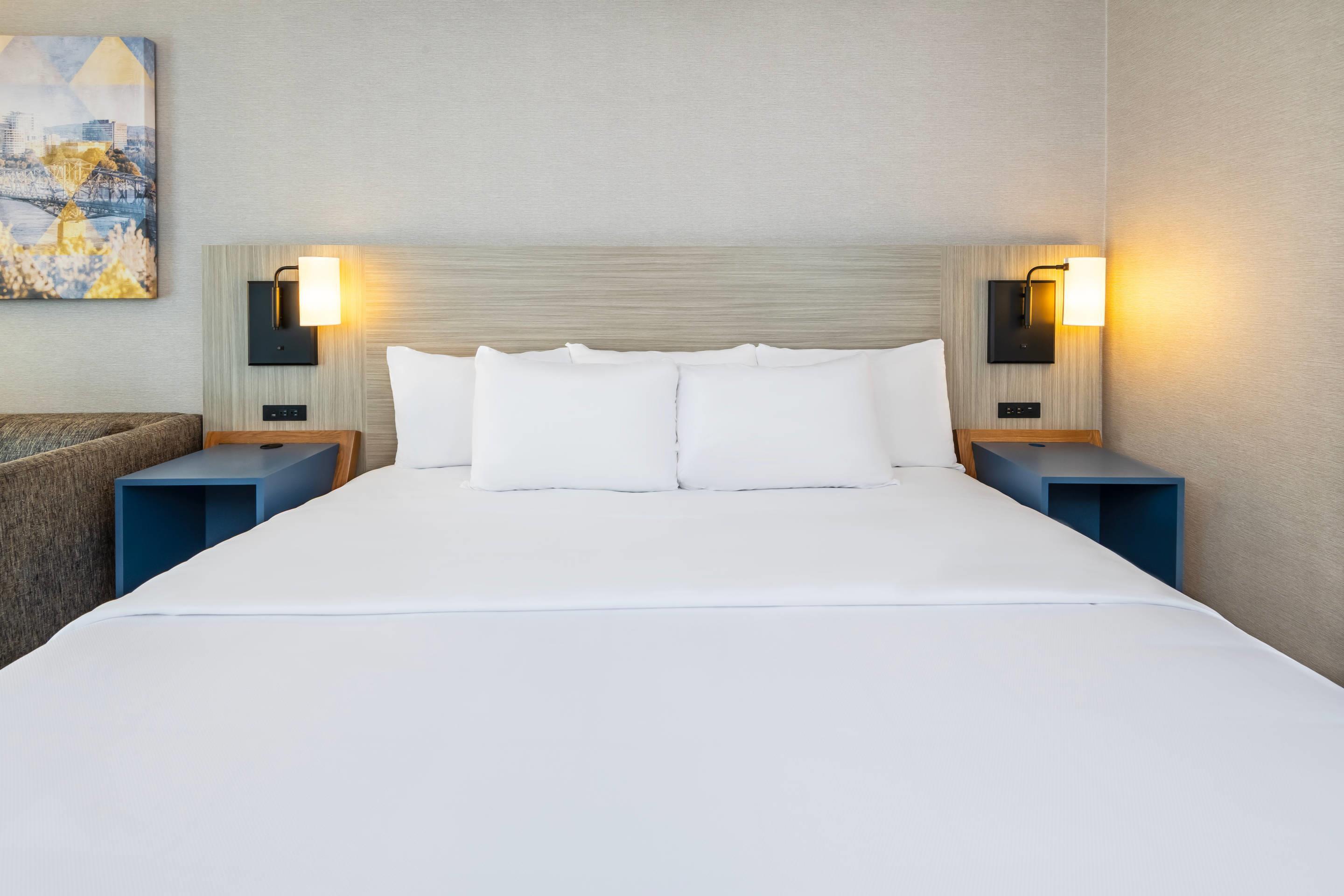 Double Queen Size Bed