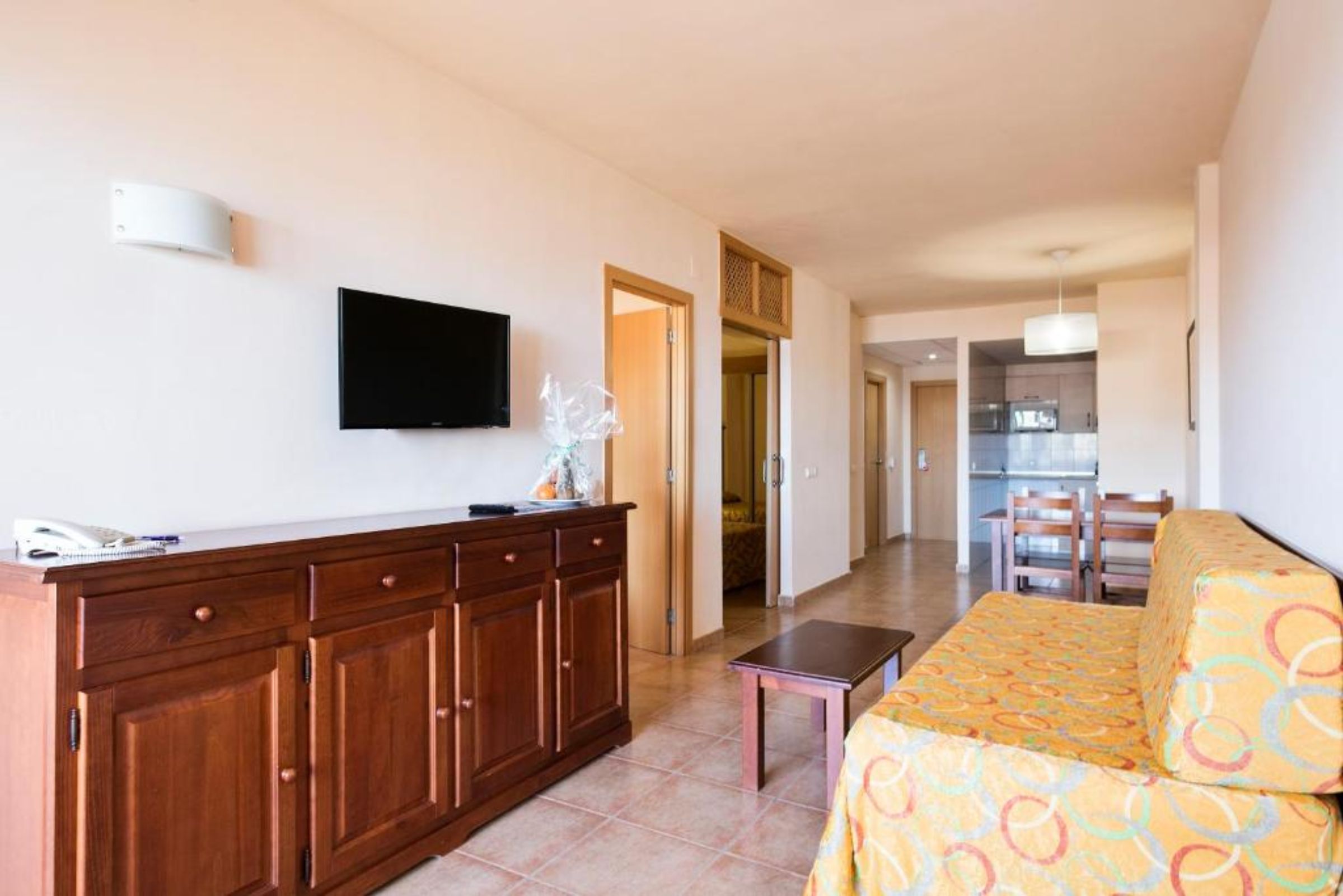 Apartment Capacity 6 Two Bedrooms