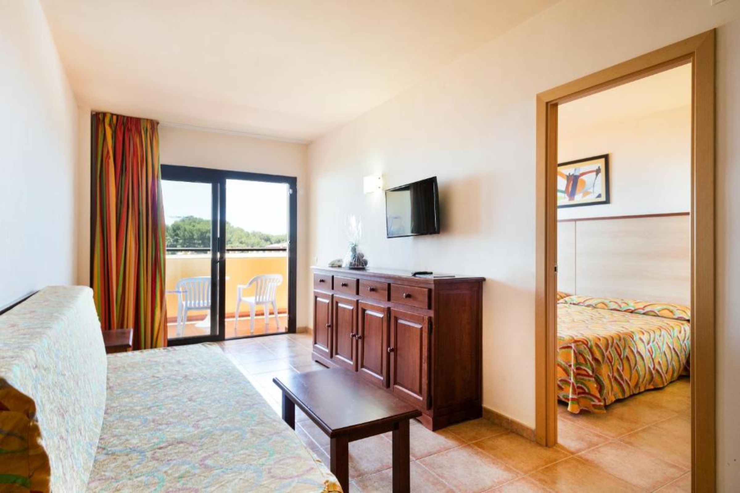 Apartment Capacity 6 Two Bedrooms