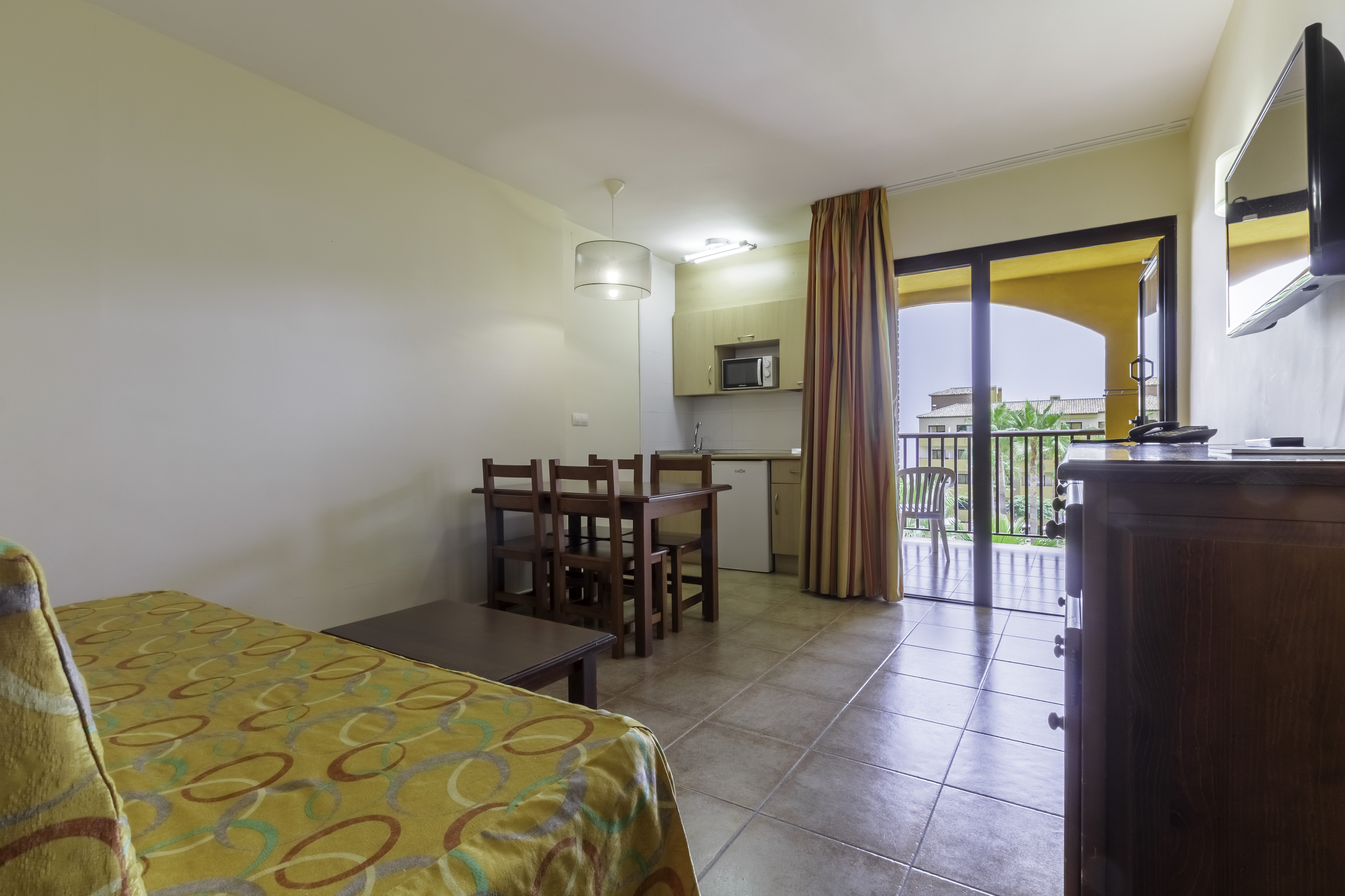 Apartment Capacity 1