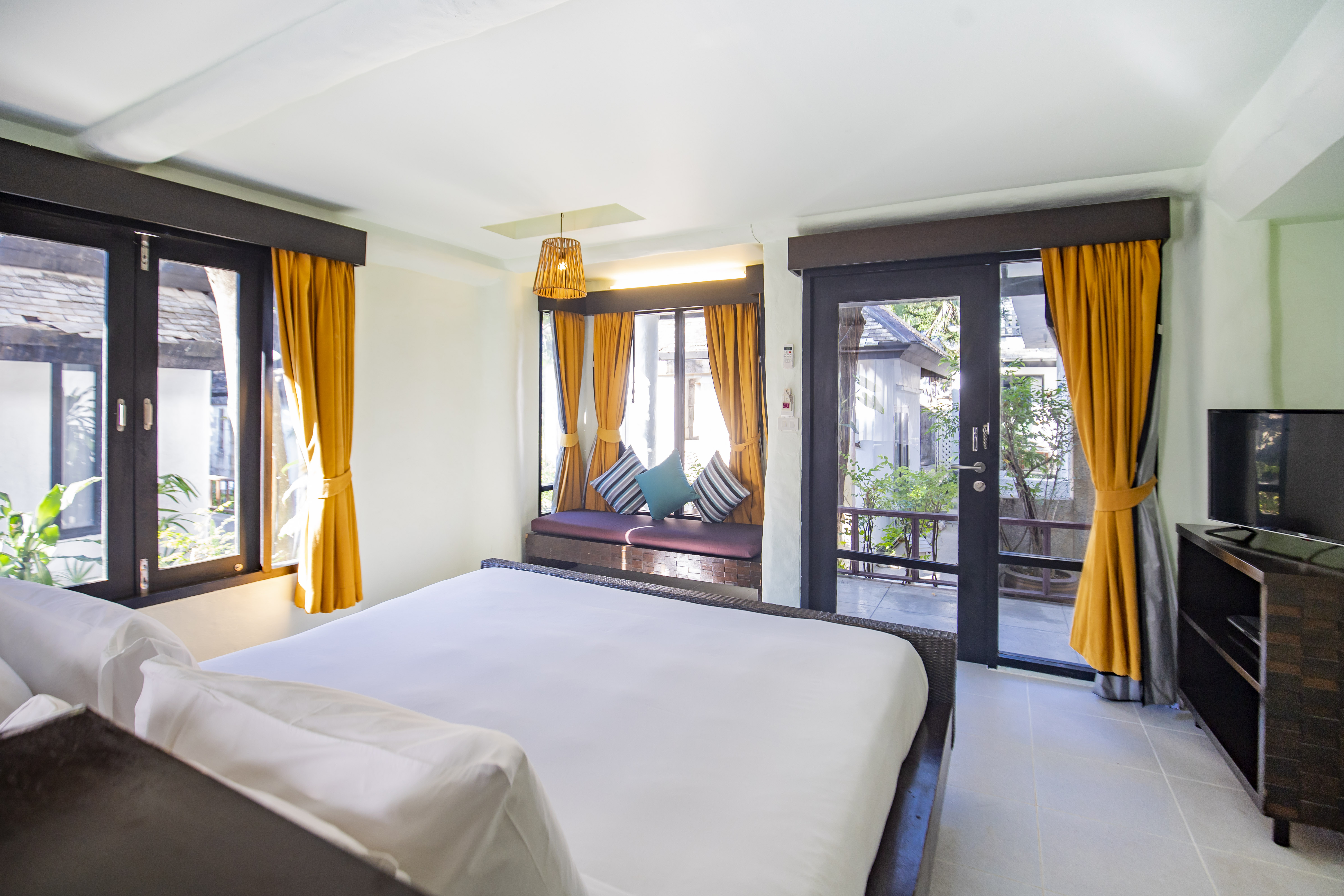 Double or Twin Deluxe