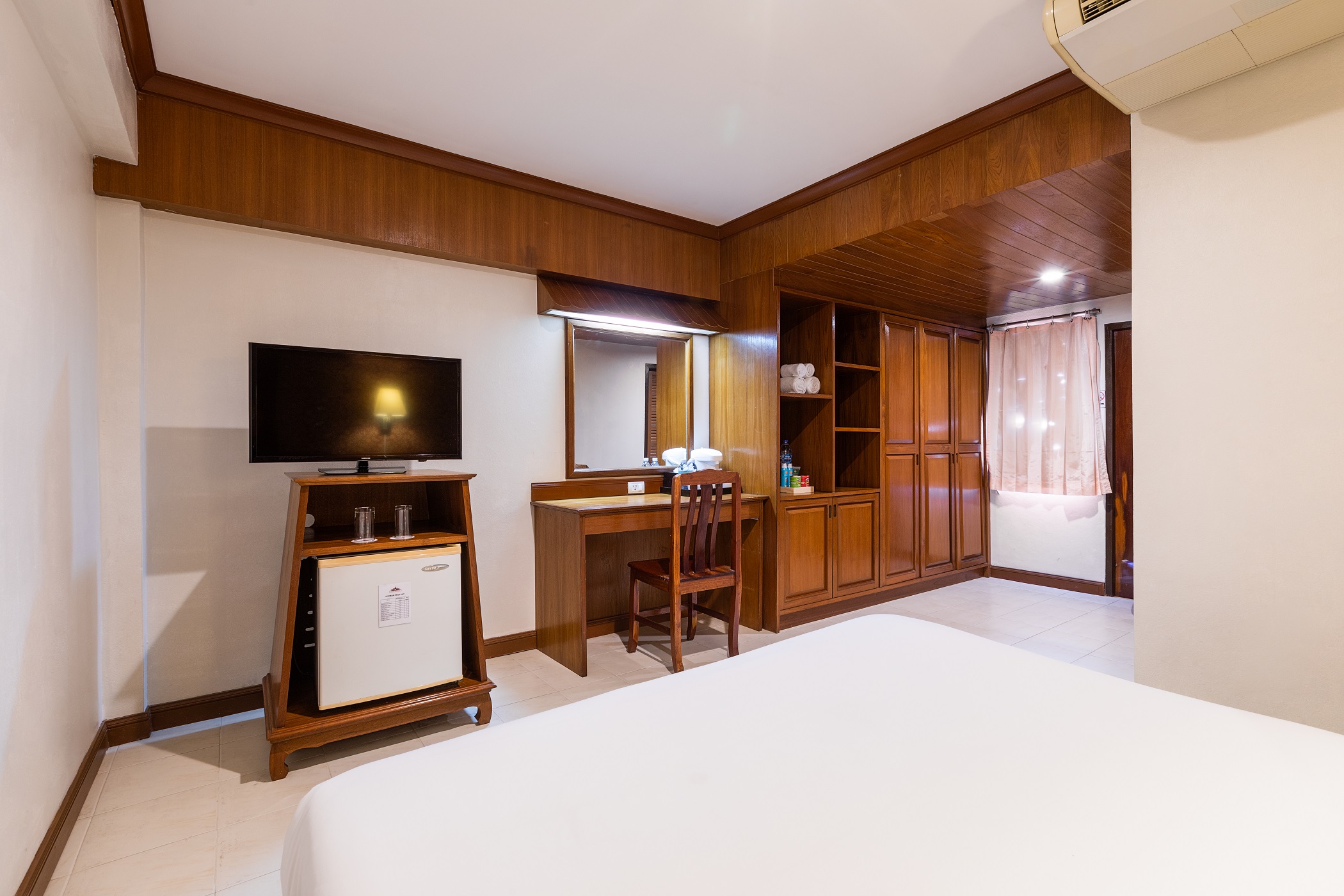 Double or Twin Standard