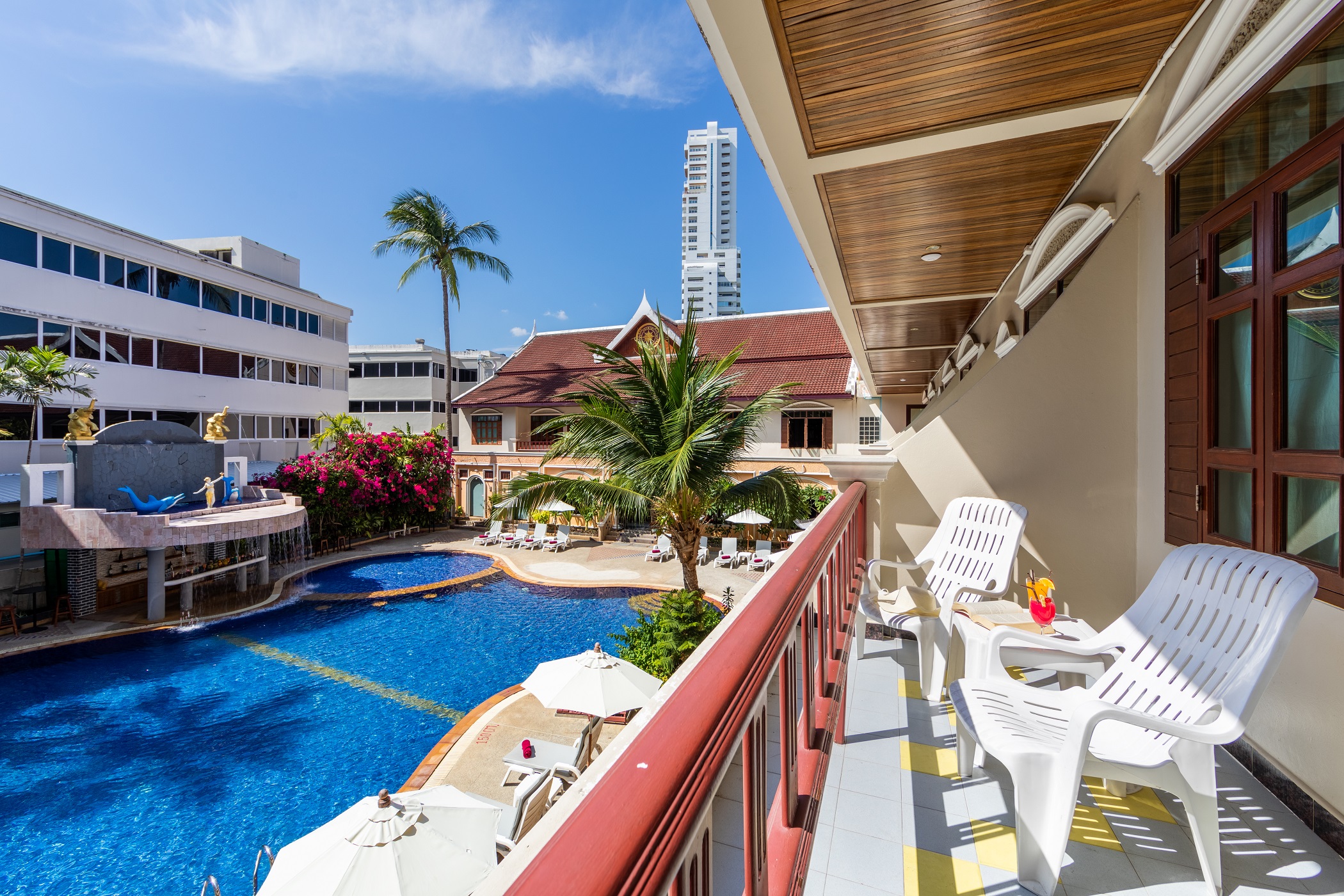 Double Deluxe Pool View