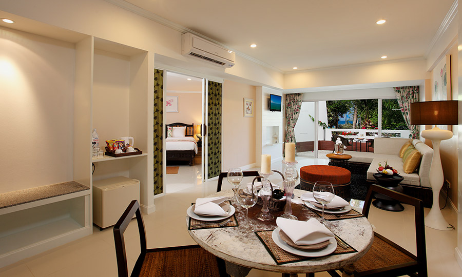 Suite Pool View One Bedroom