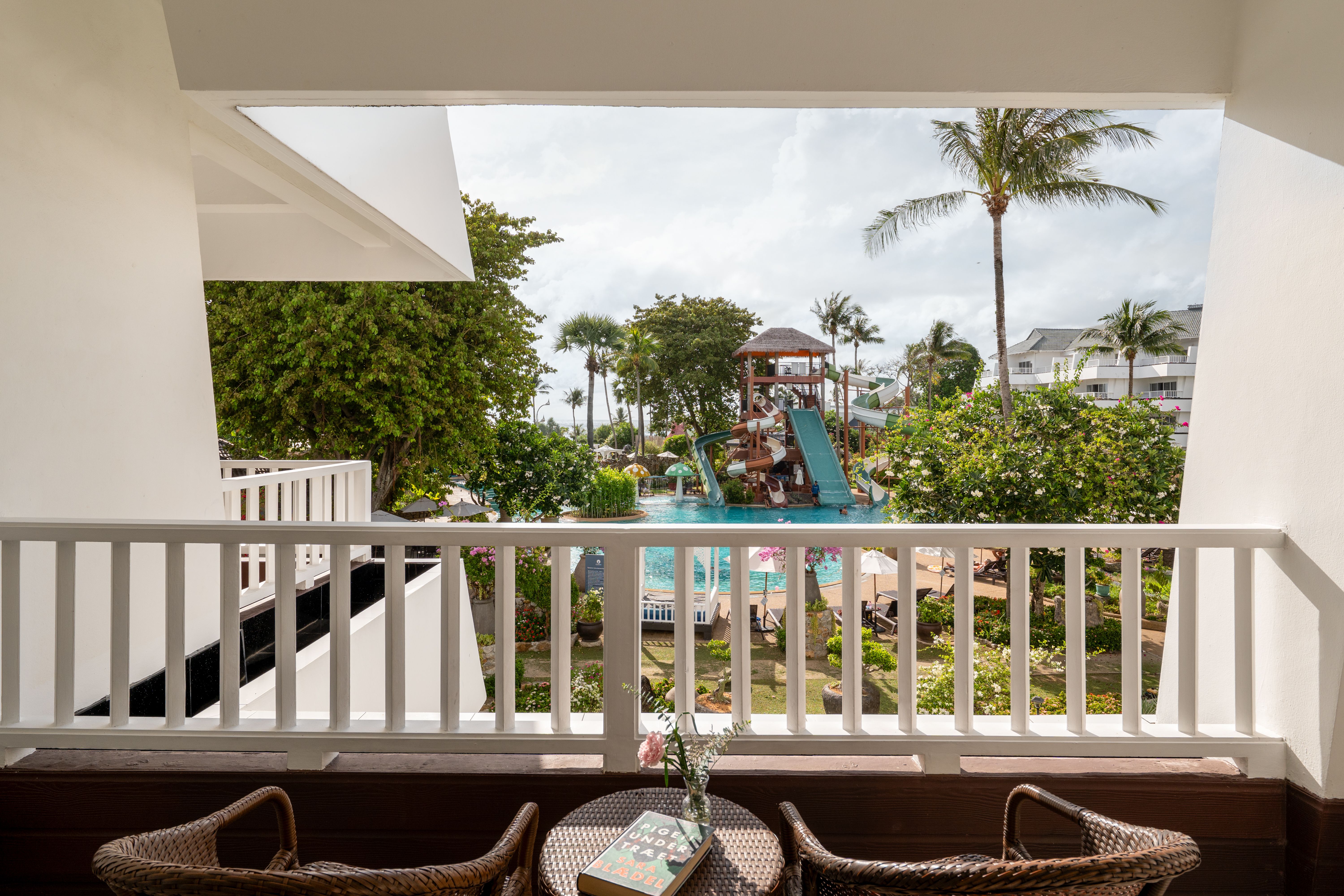 Double or Twin Deluxe Pool View