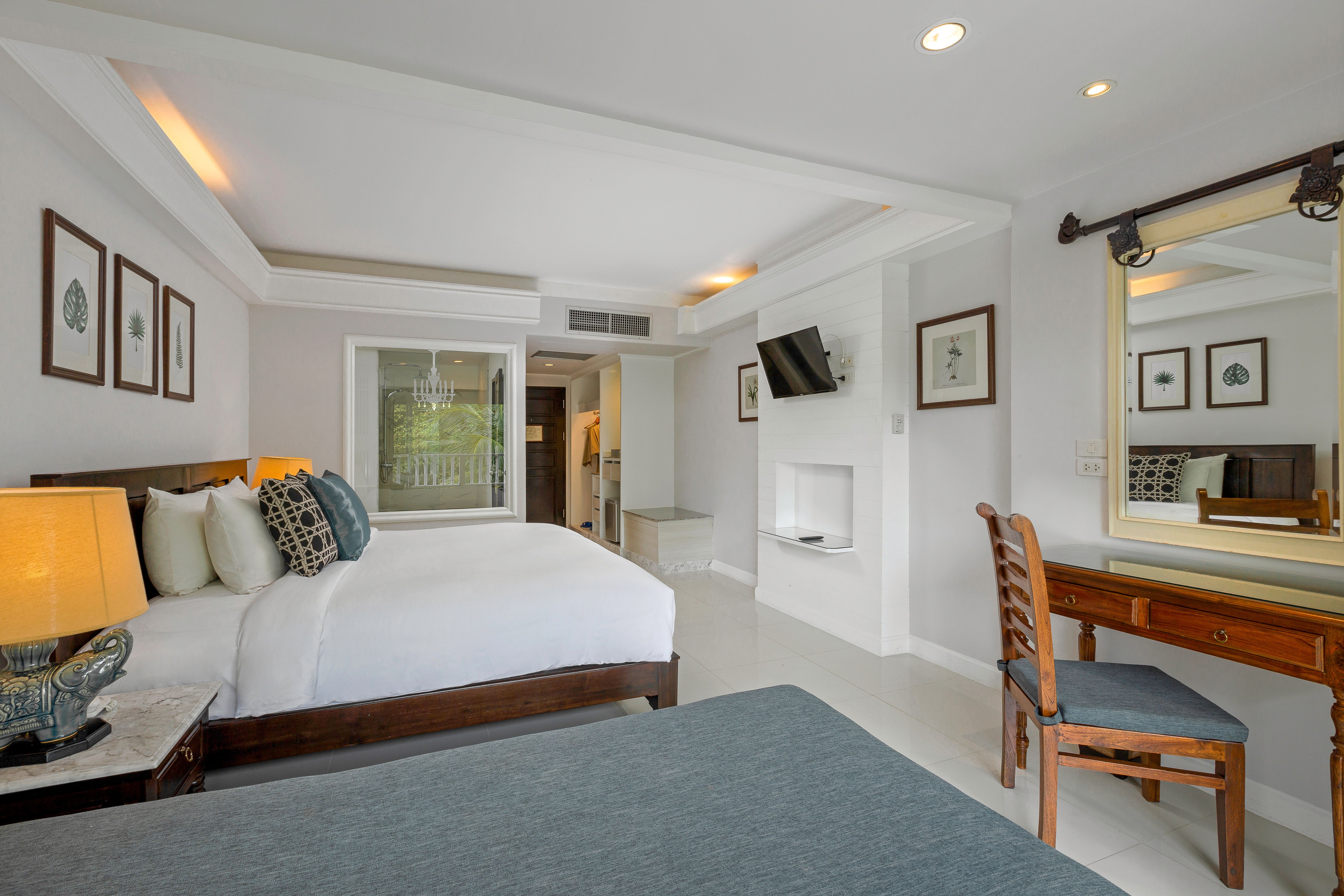 Double or Twin Deluxe Pool View