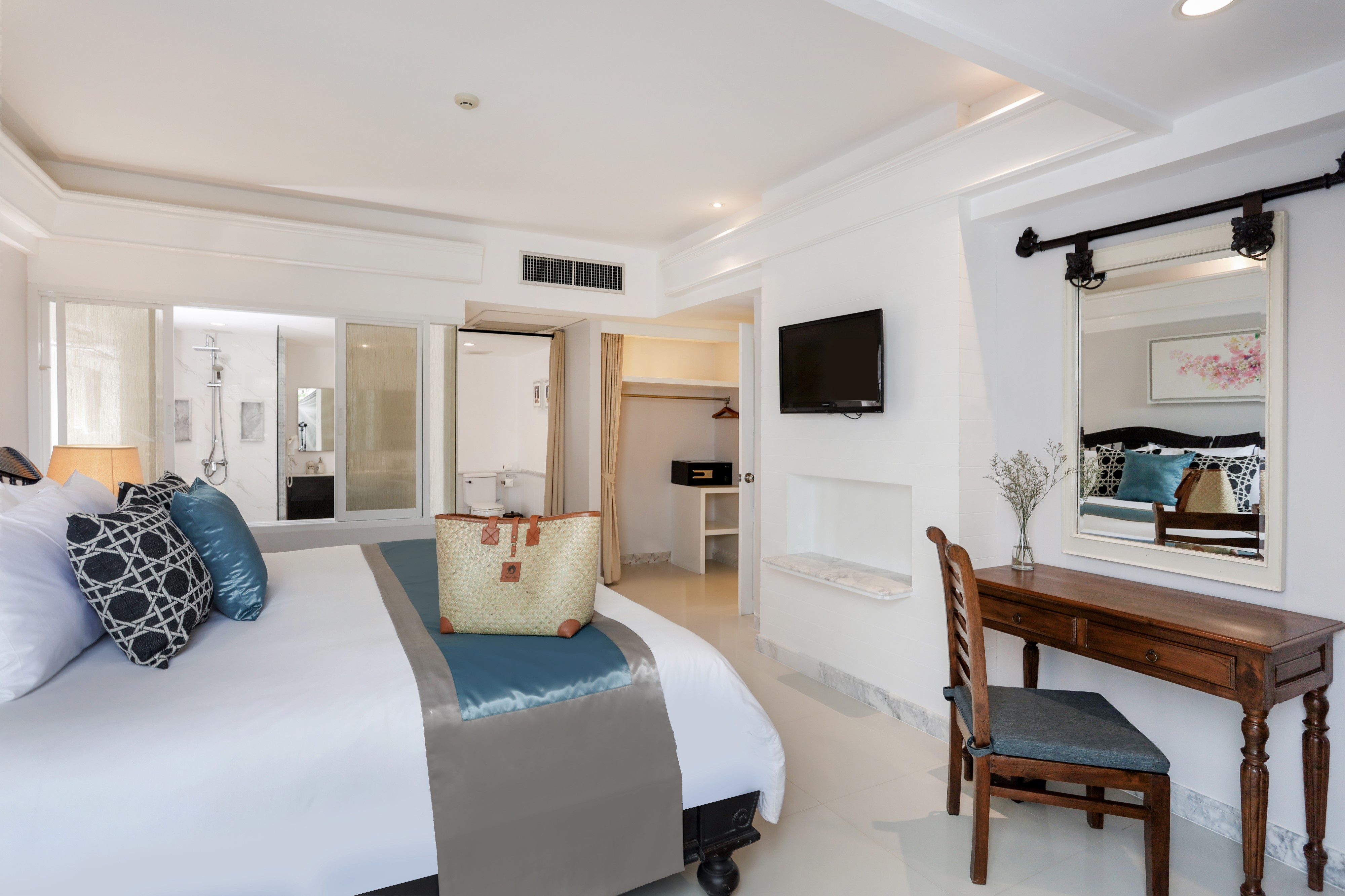 Suite Three Bedrooms