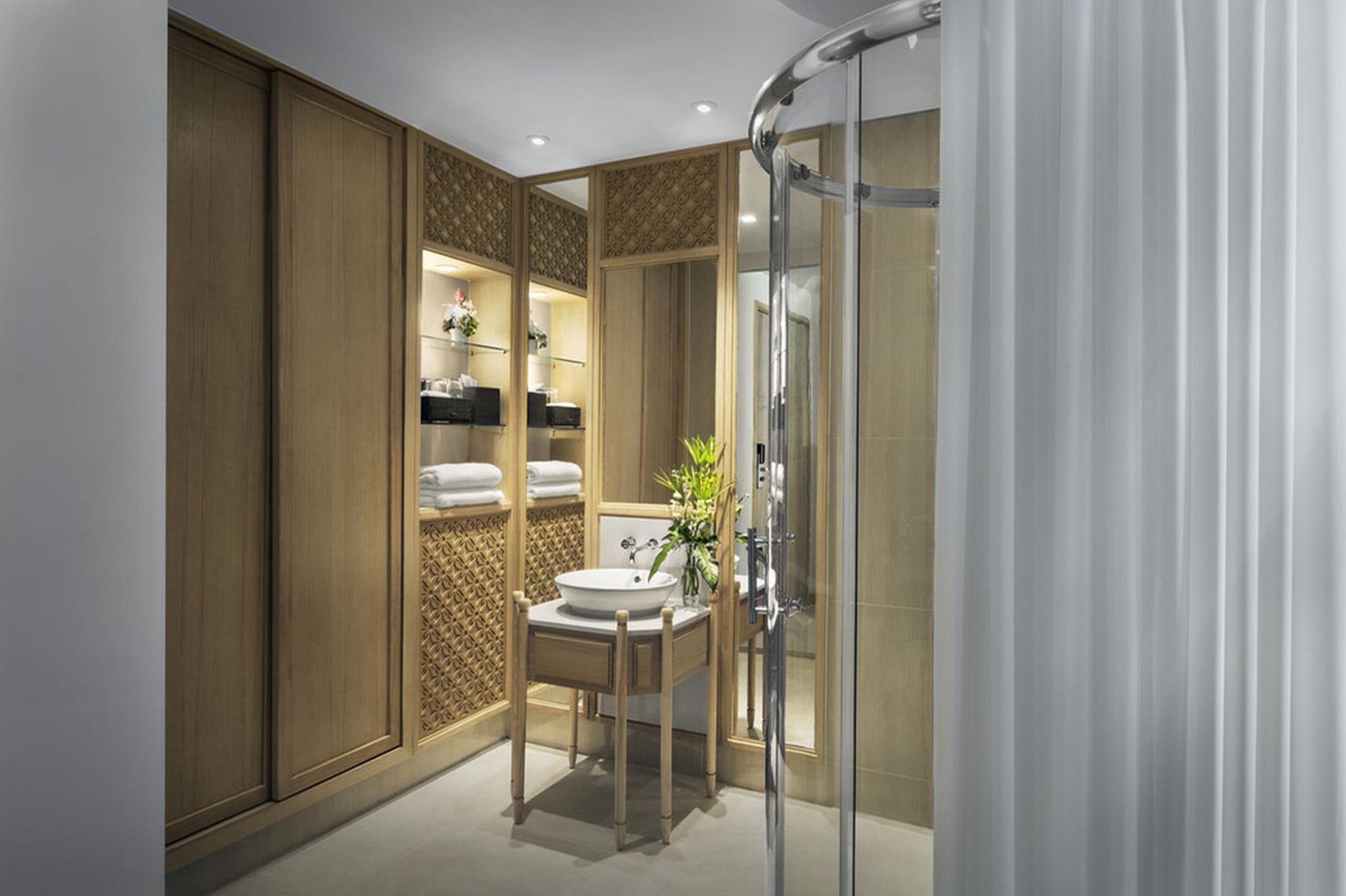 Double Deluxe Pool View