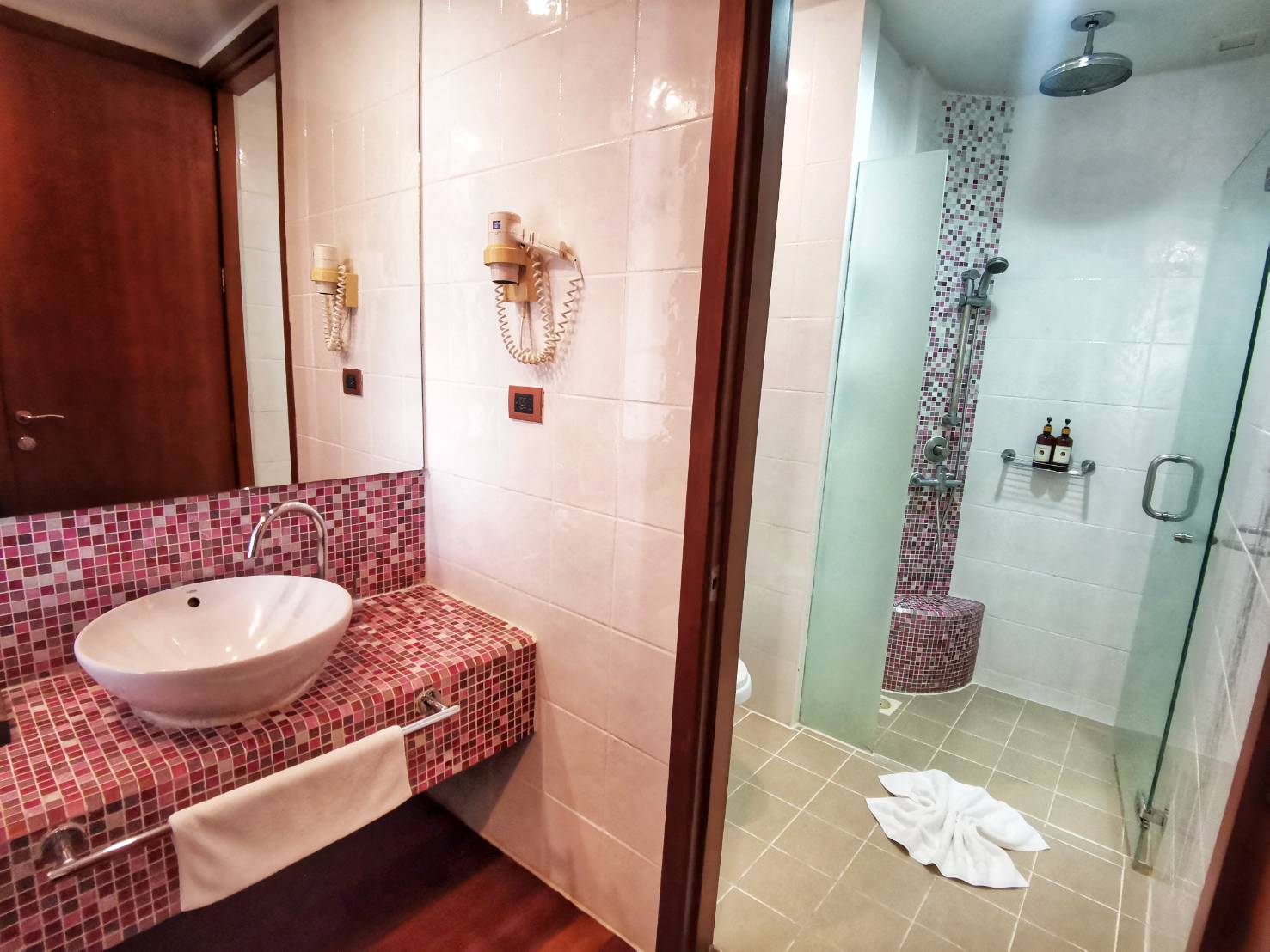 Double or Twin Deluxe