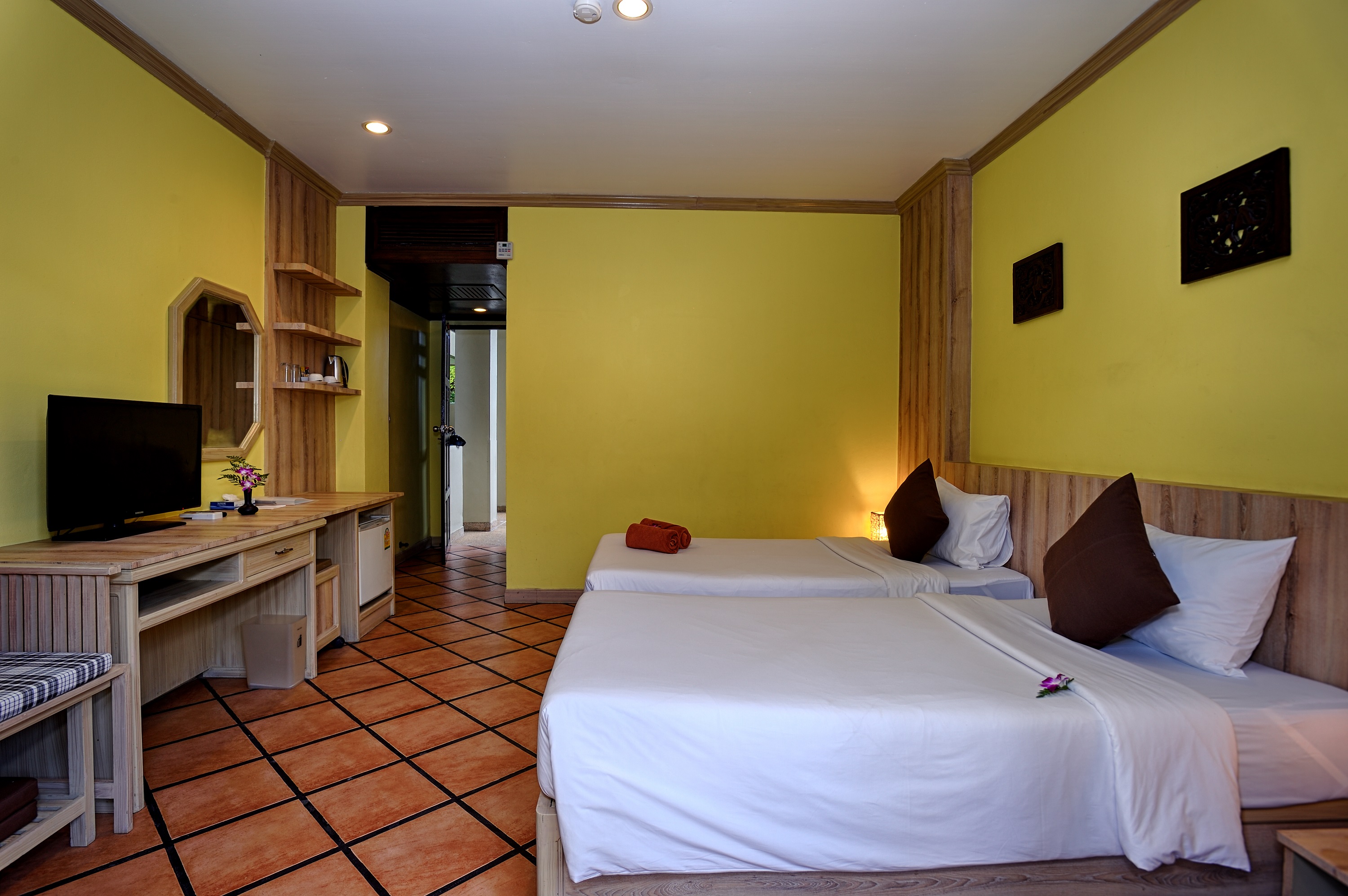 Double or Twin Standard