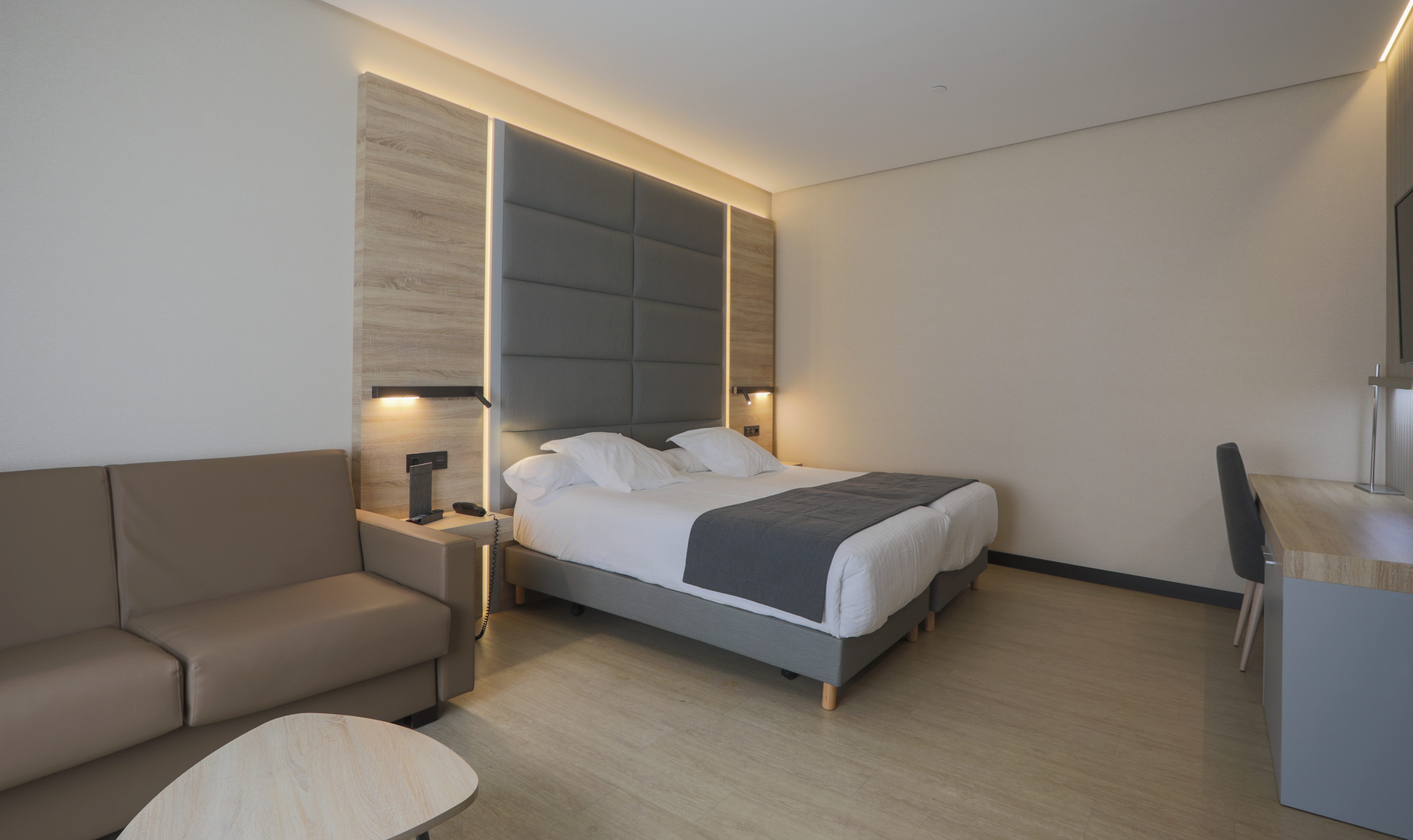 Family Room Capacity 5