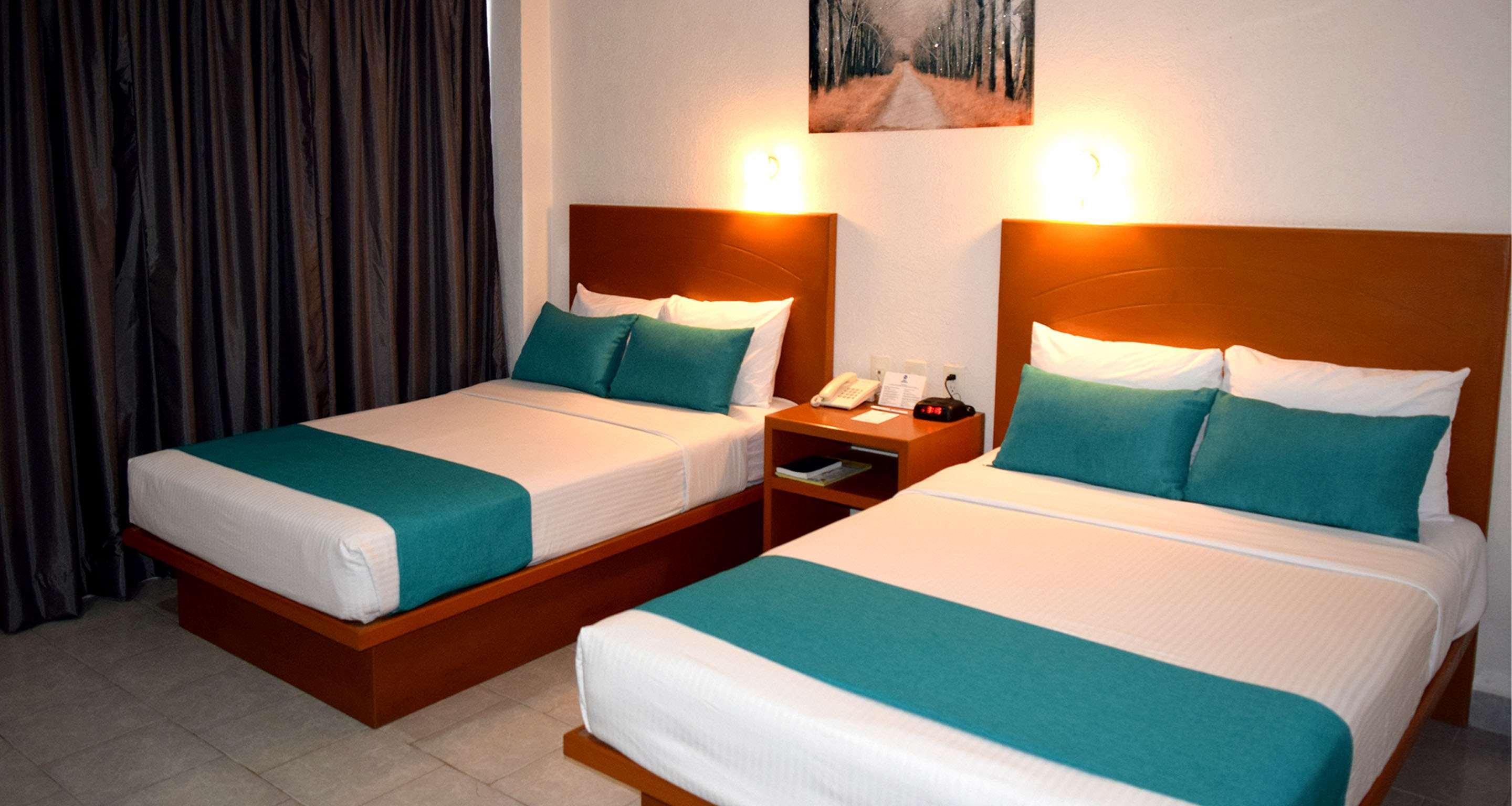 Quadruple Two Double Beds Non Smoking