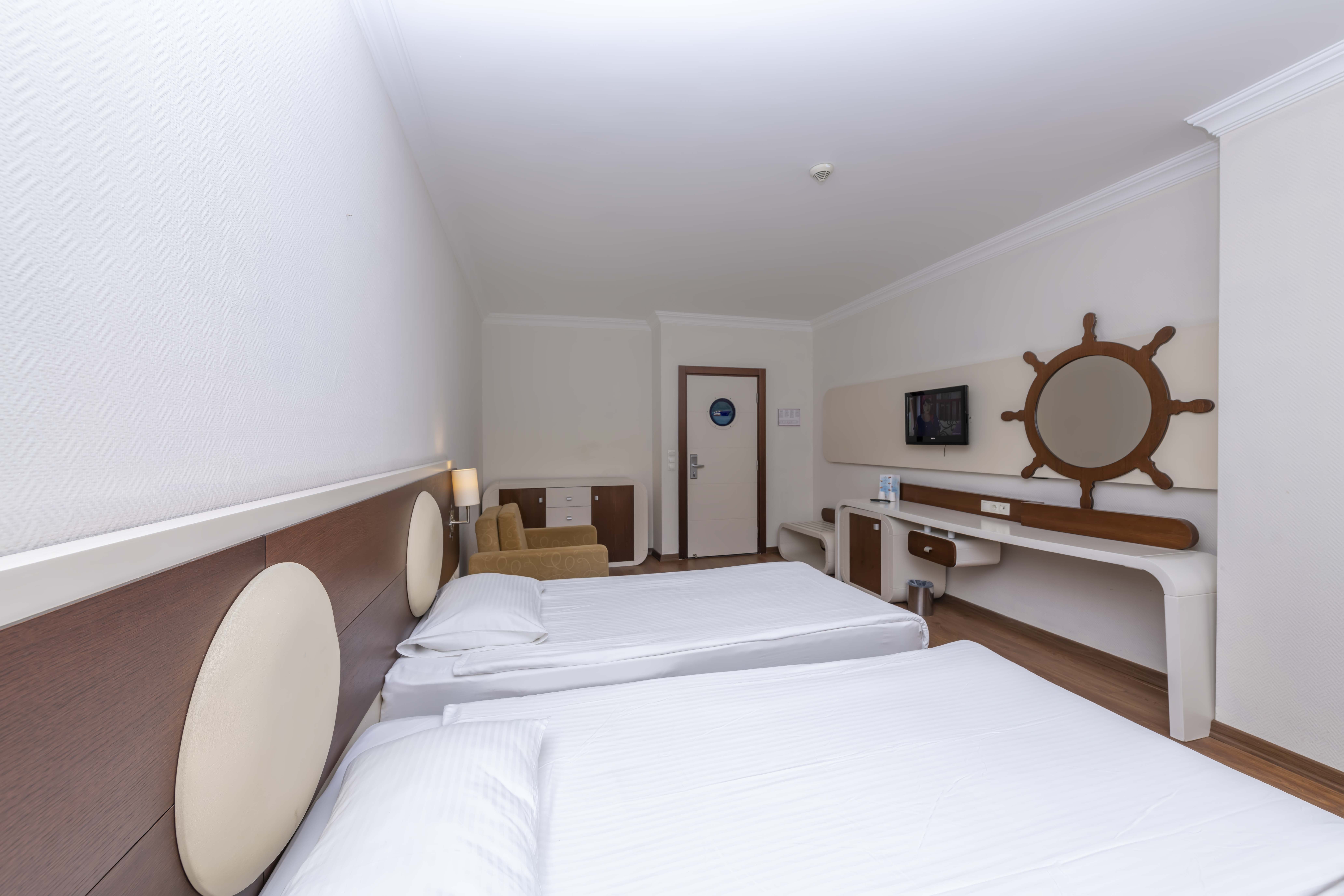 Family Room Connecting Room