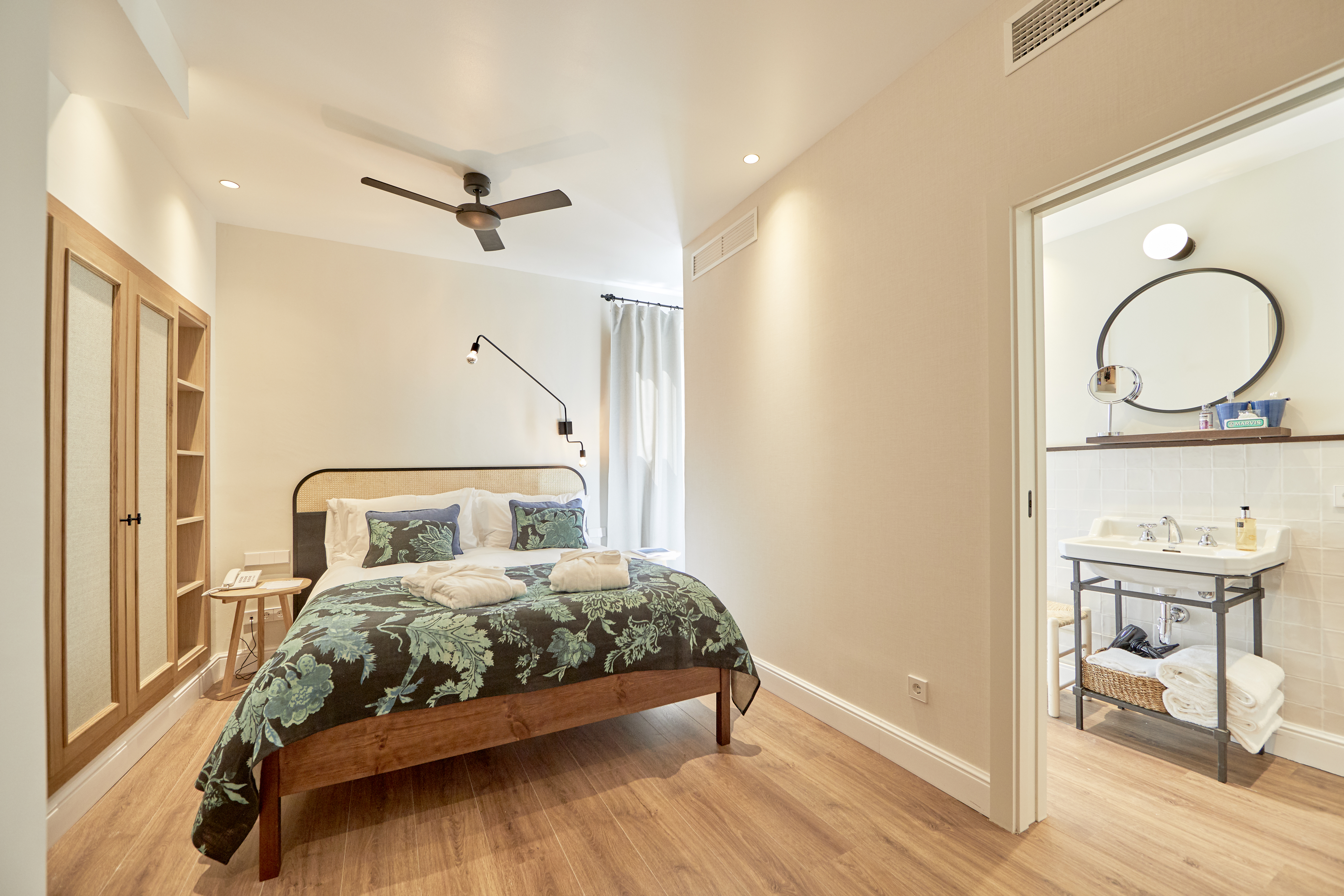 Double or Twin Standard