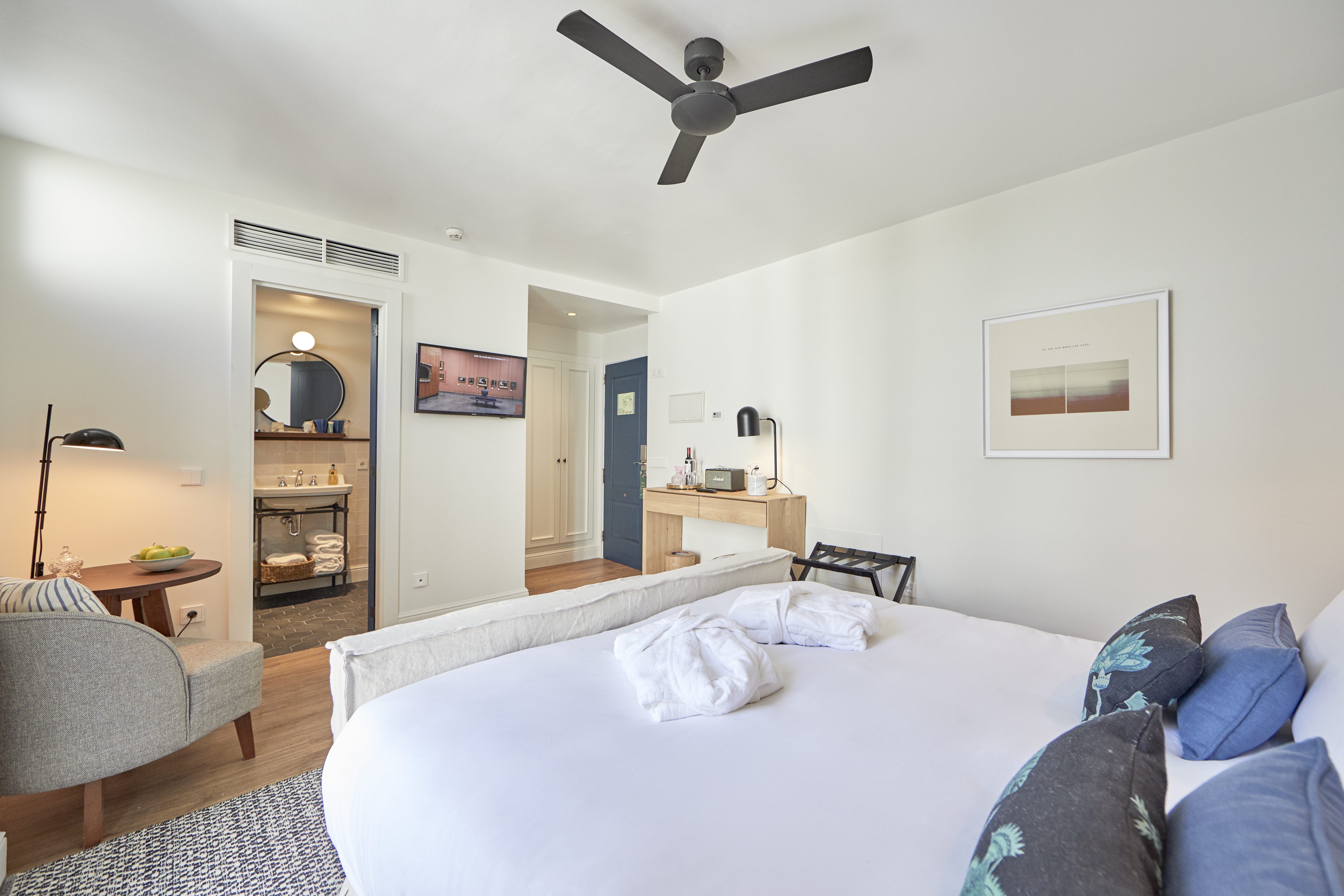 Double or Twin Standard