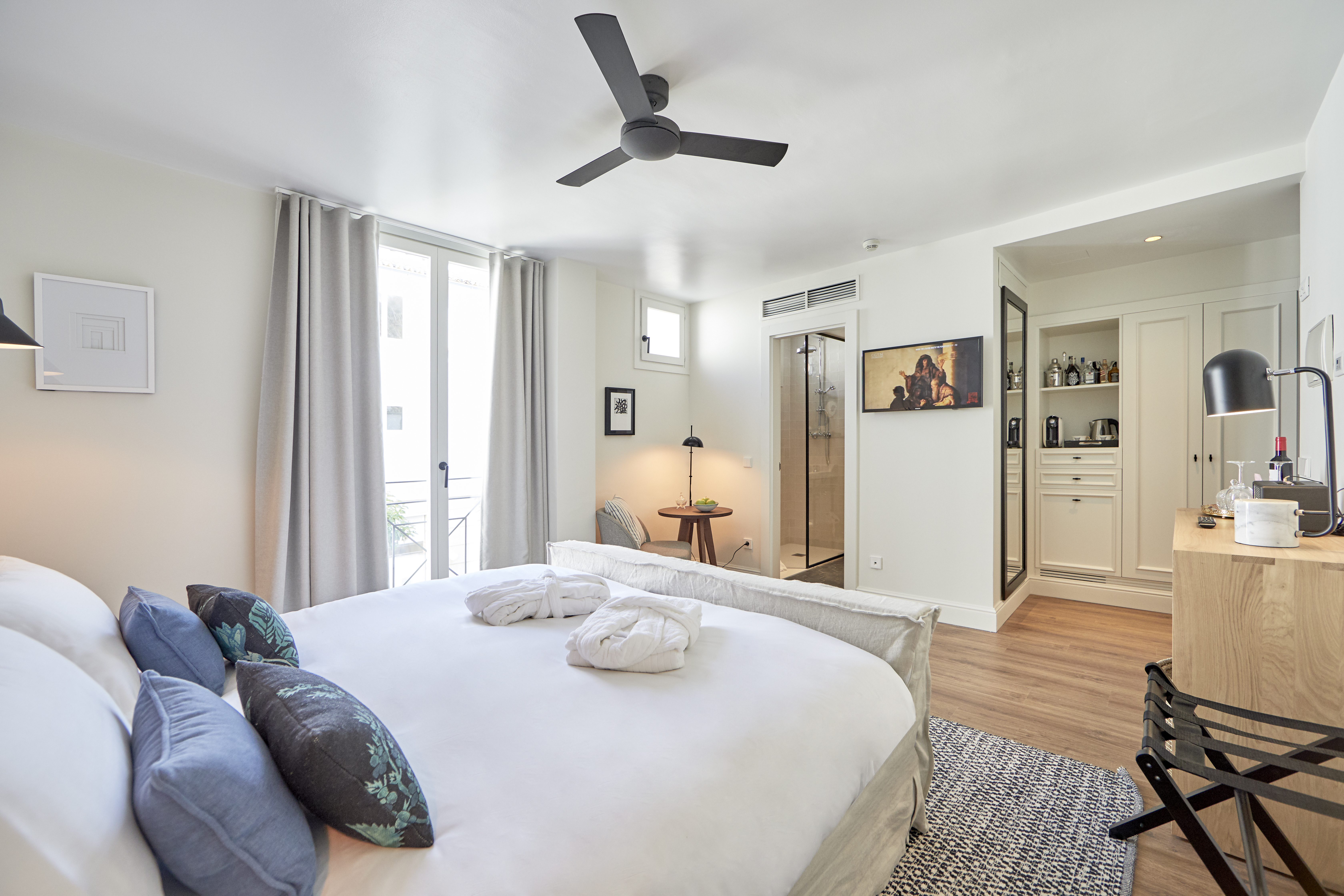 Double or Twin Standard