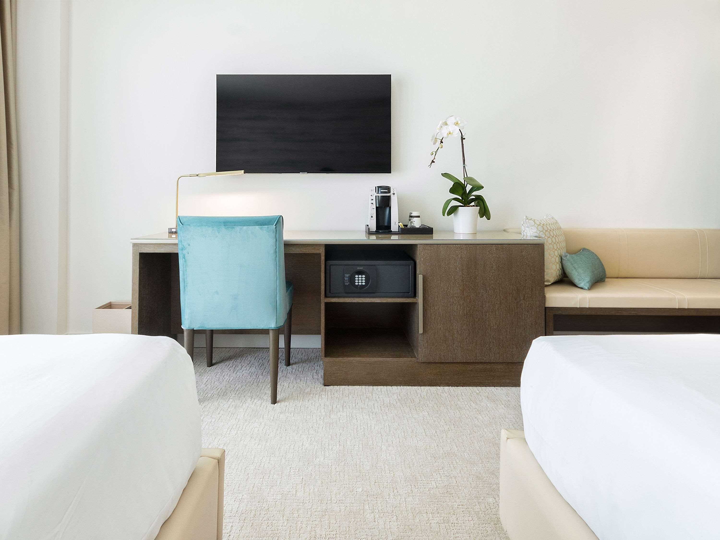 Twin Accessible Superior