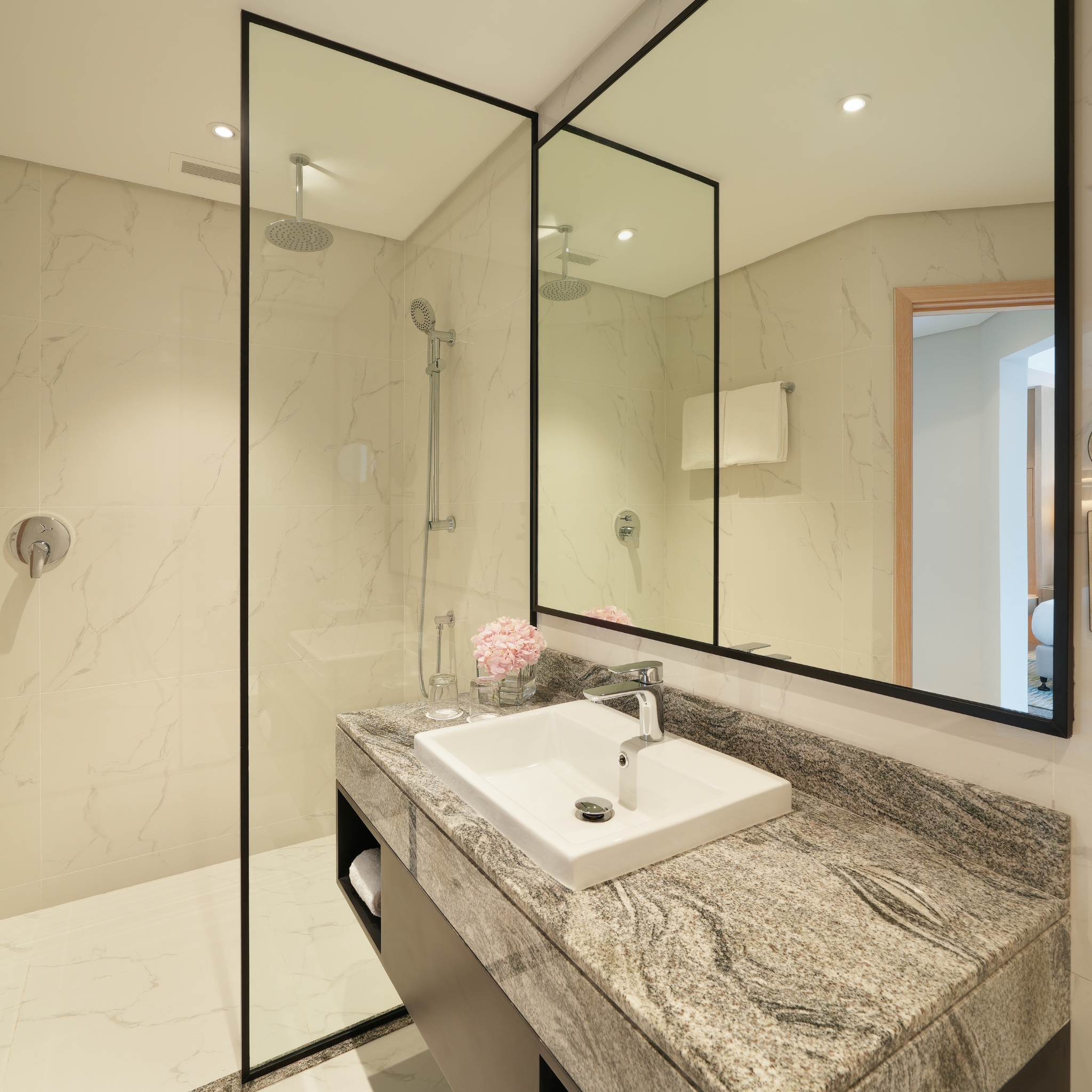 Double City View King Bed