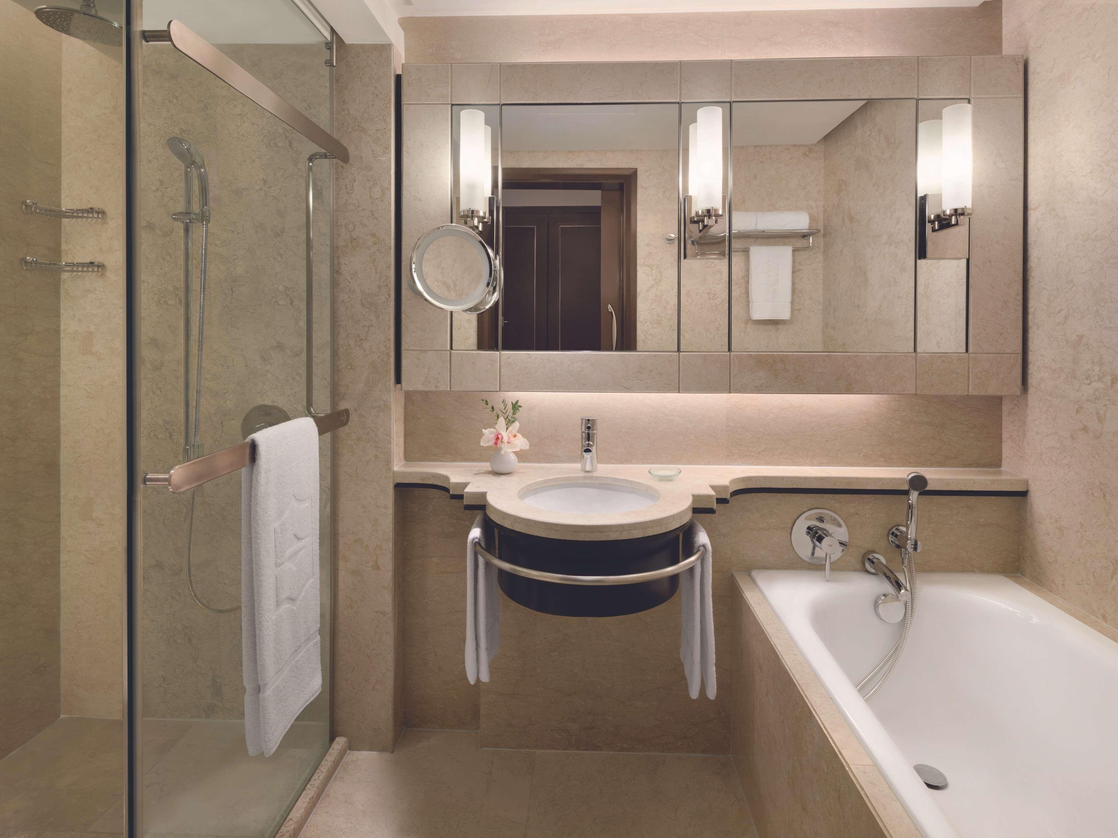 Double Executive King Bed