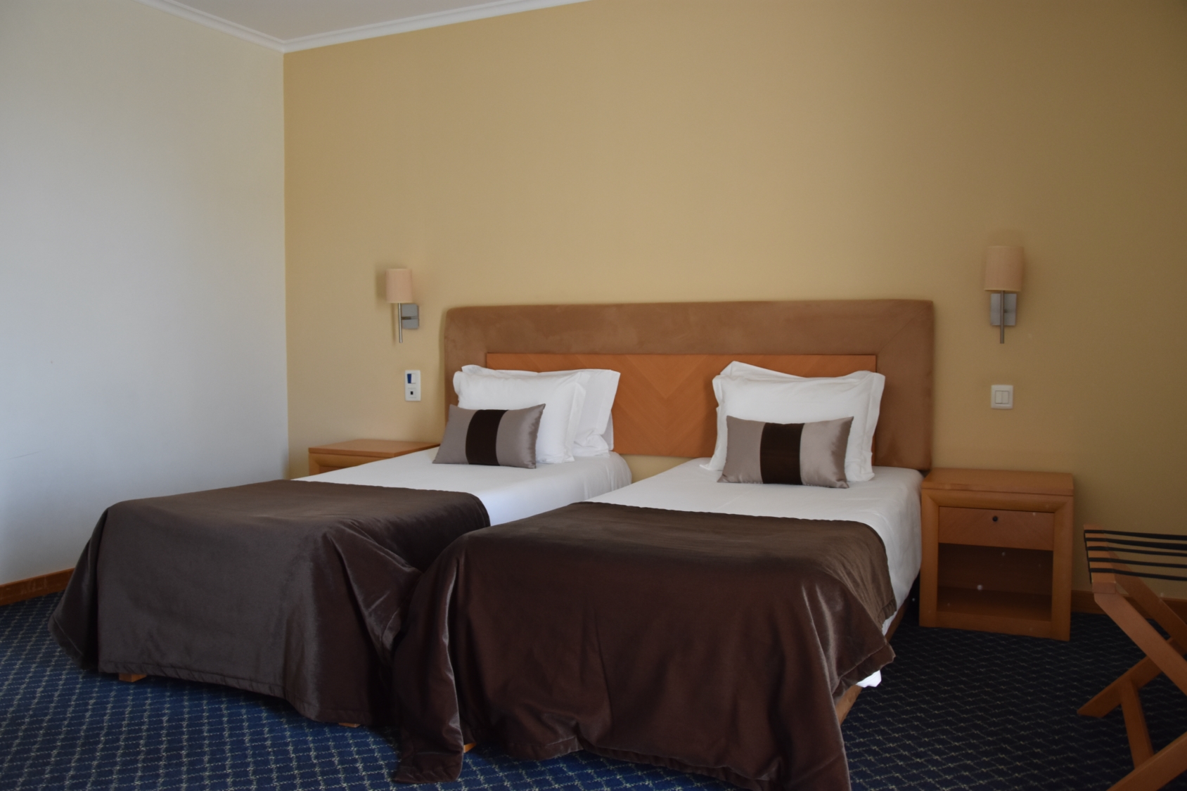 Double or Twin Standard